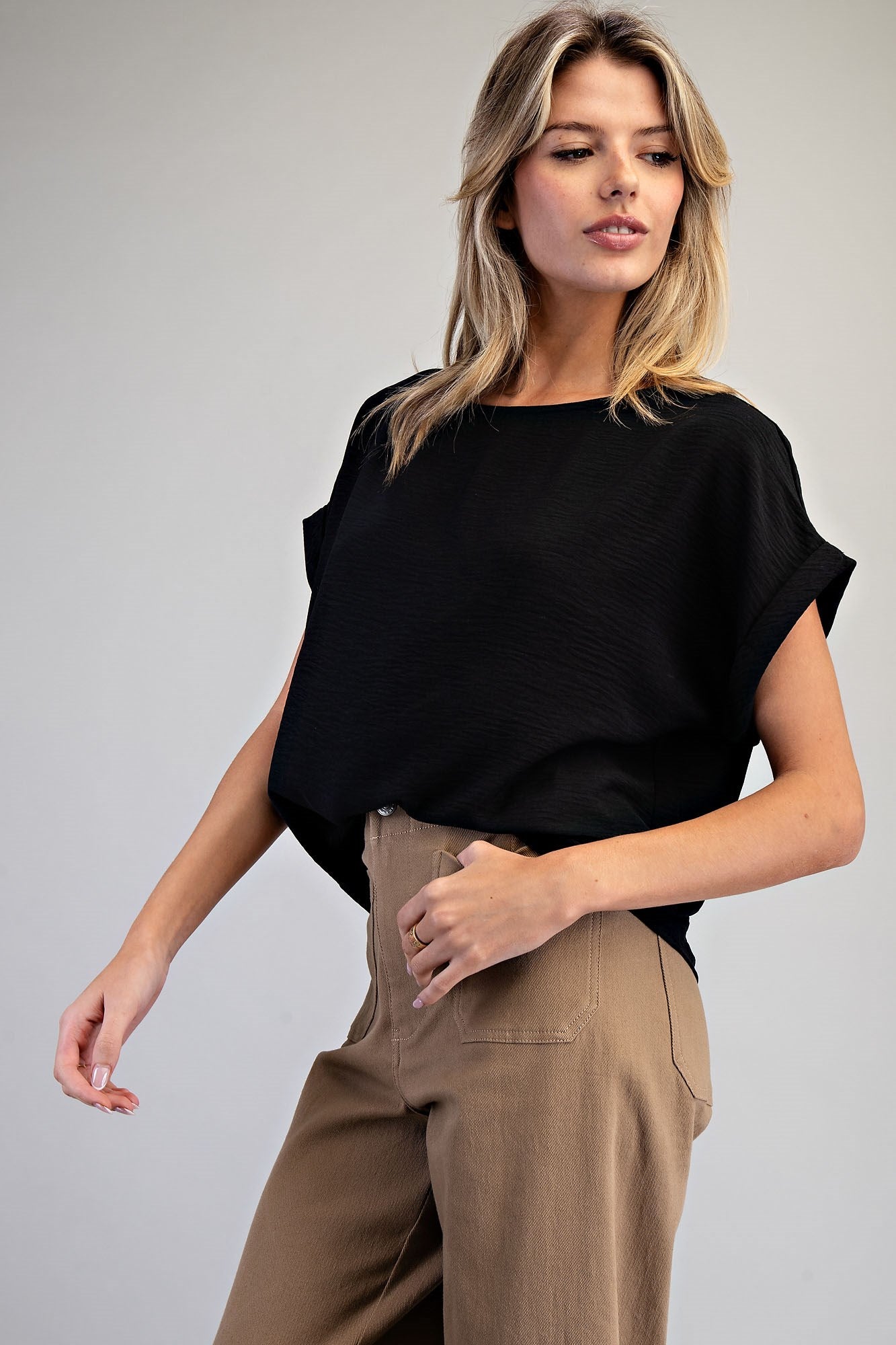 Solid Round Neck Short Sleeve Top