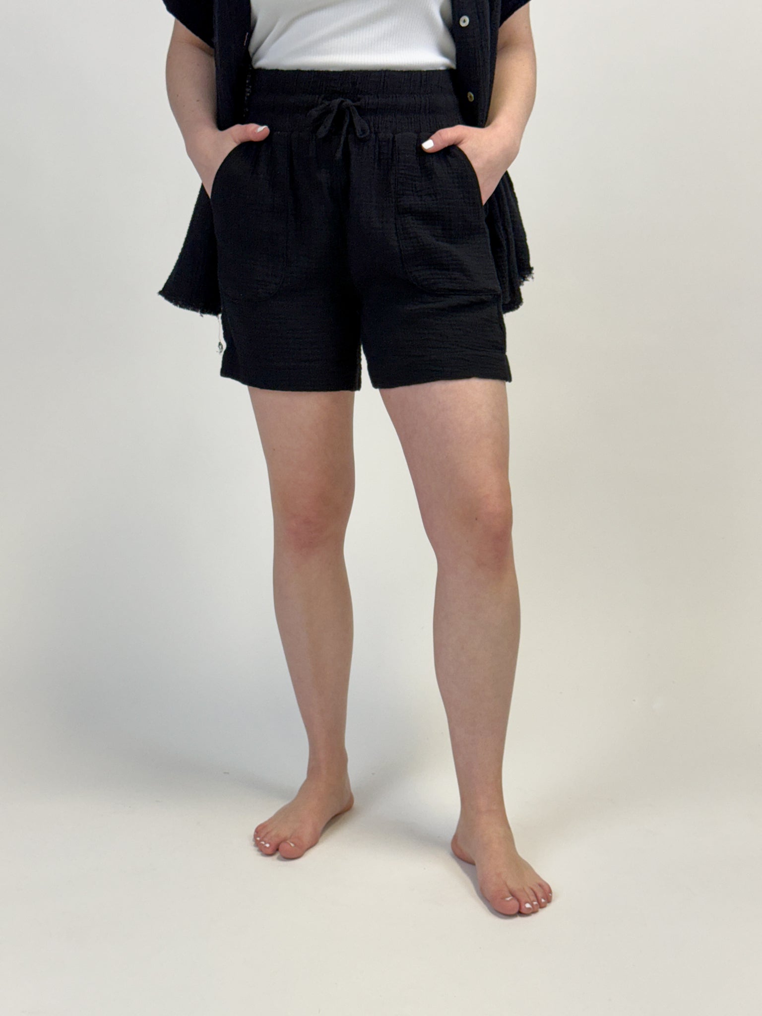 Tribal Shorts w/ Elastic Waistband - Black