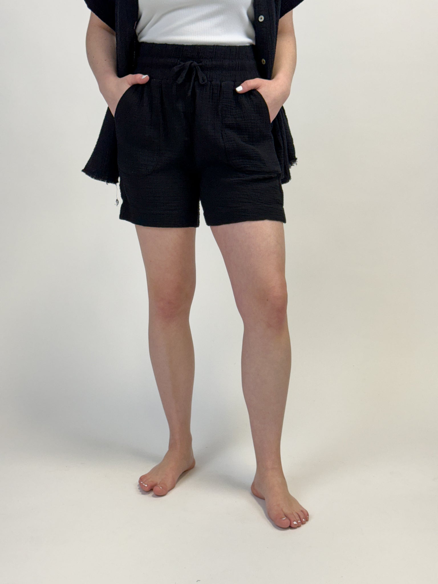 Tribal Shorts w/ Elastic Waistband - Black
