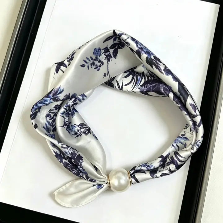 Pearl Magnetic Clasp Satin Scarf