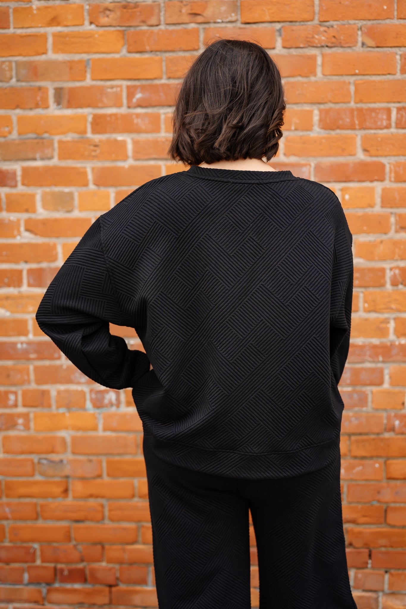 Textured Sweatshirt - Black