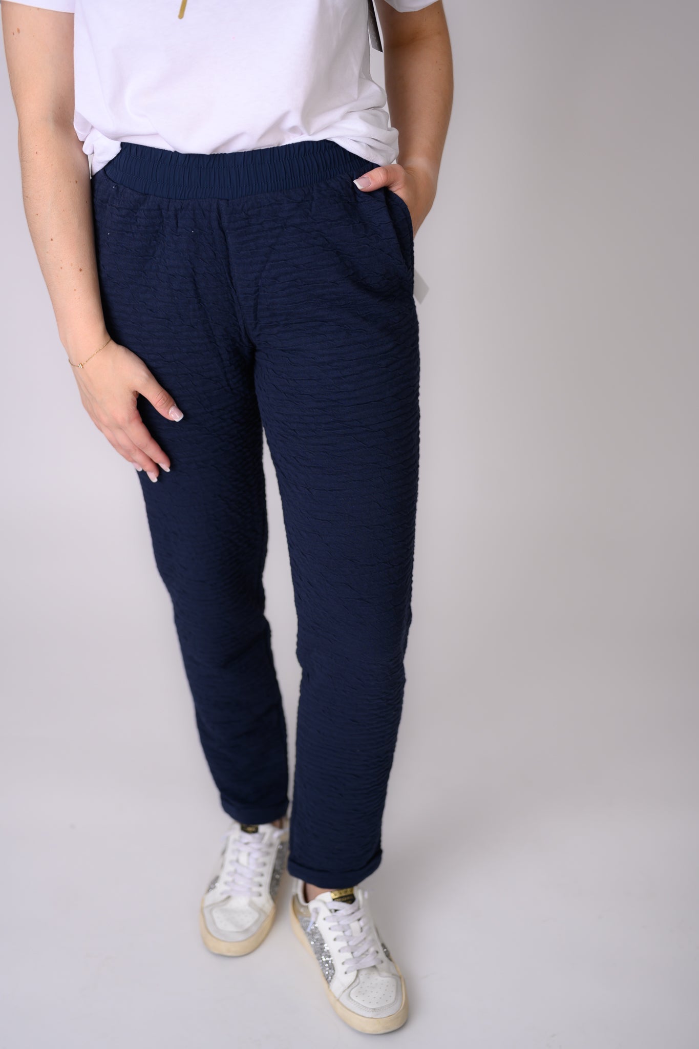Cotton-Blended Textured Pant