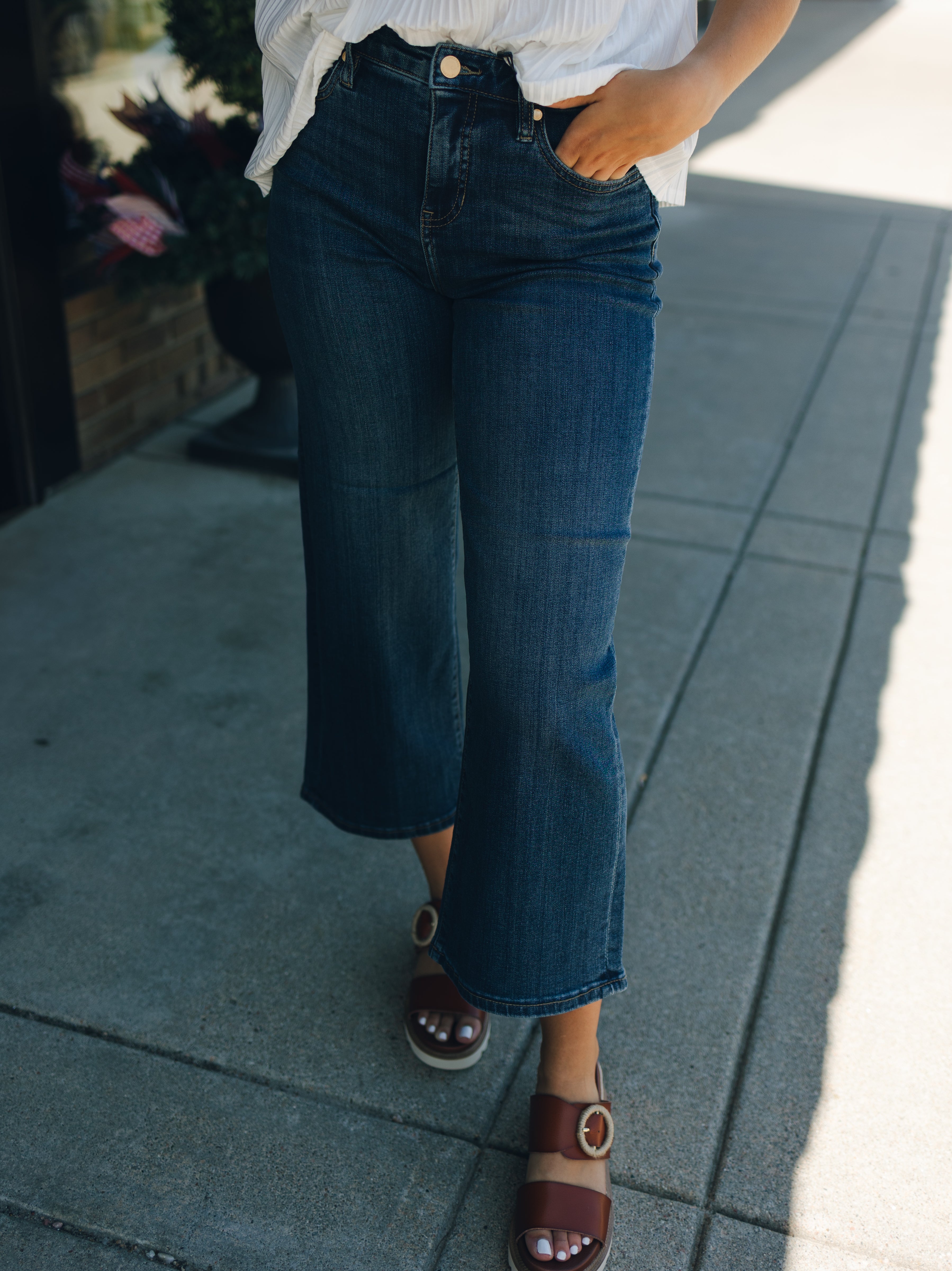 Liverpool Stride HR Crop Wide Leg - Wabash