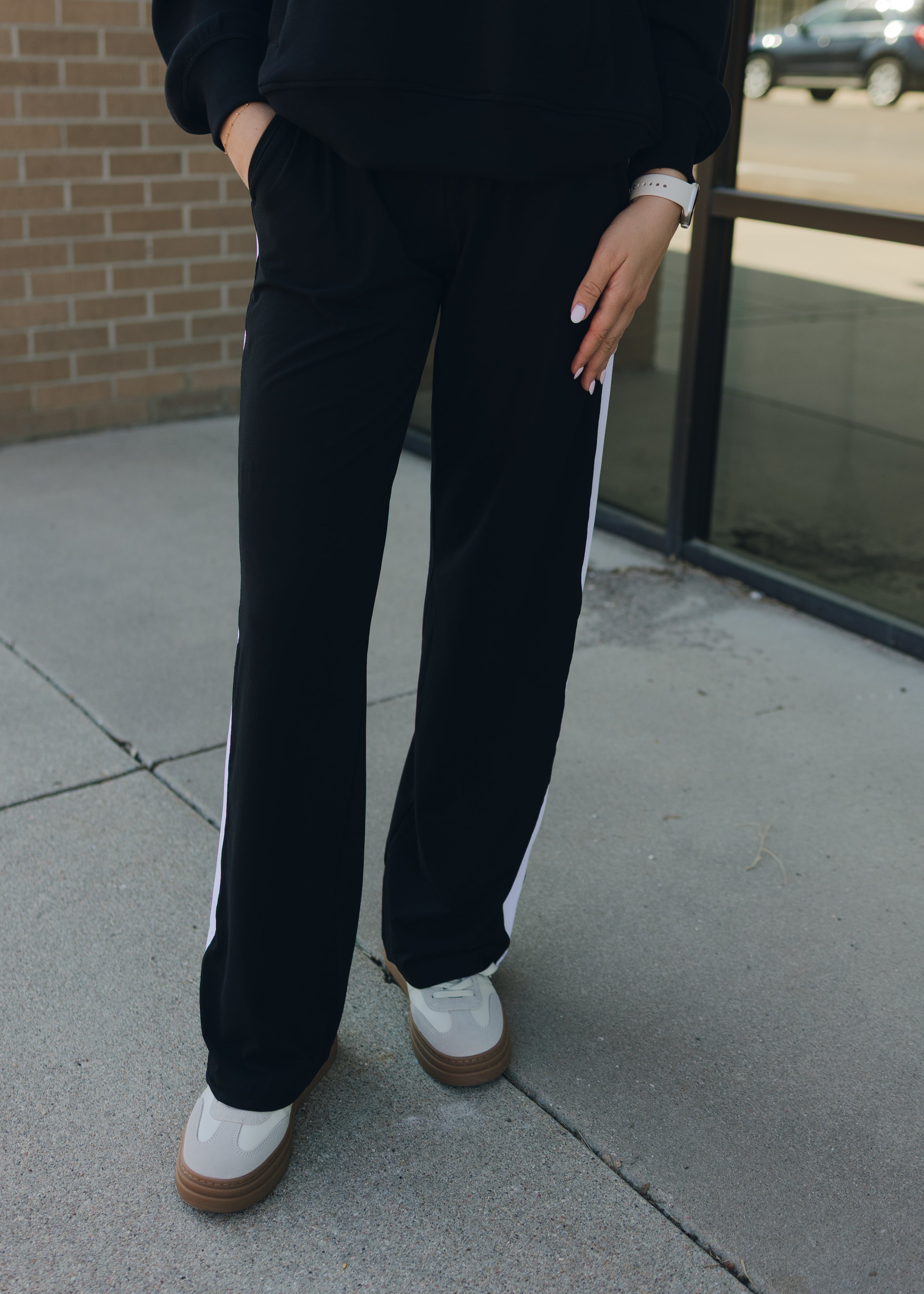 Butter Striping Straight Pant