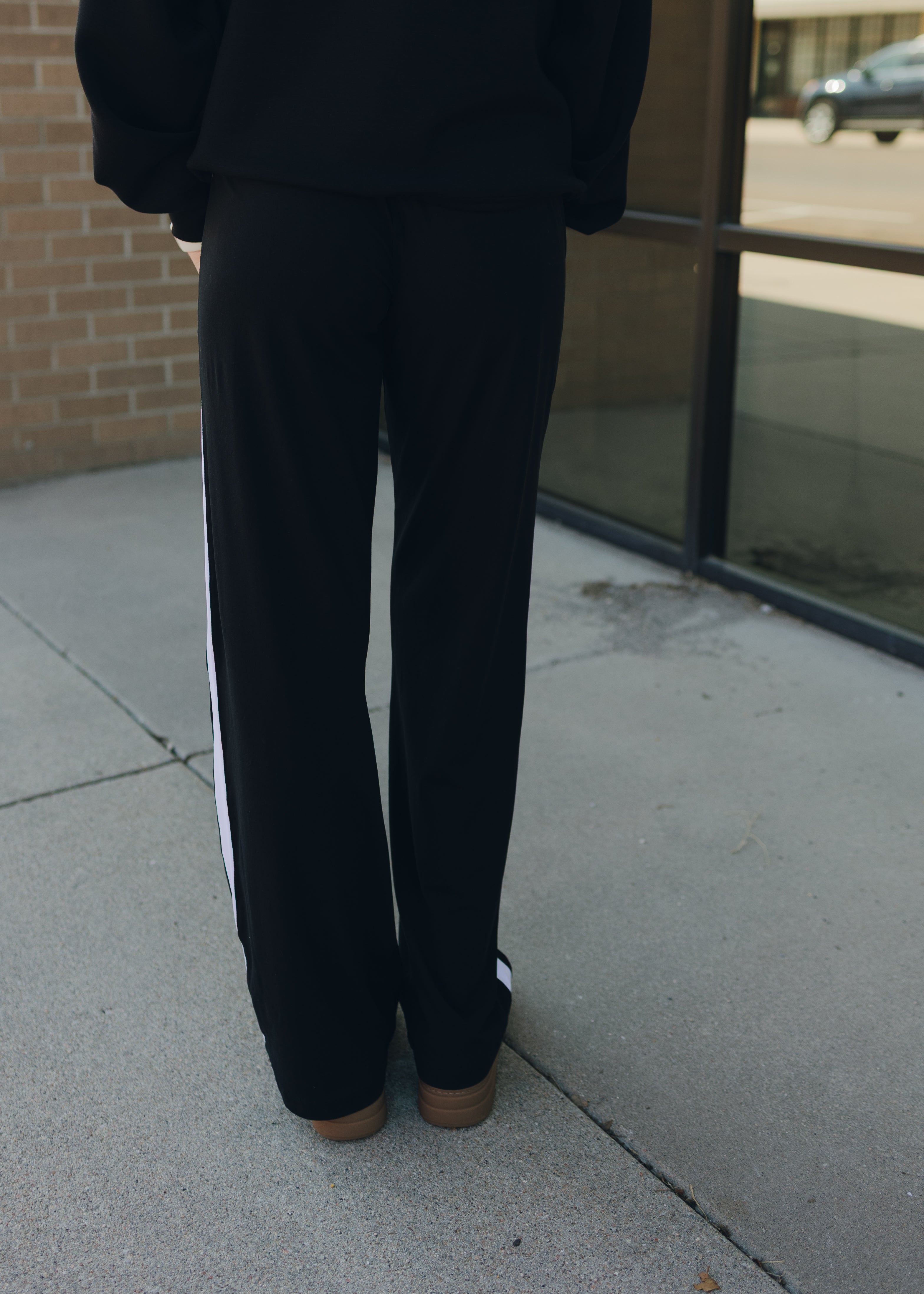 Butter Striping Straight Pant