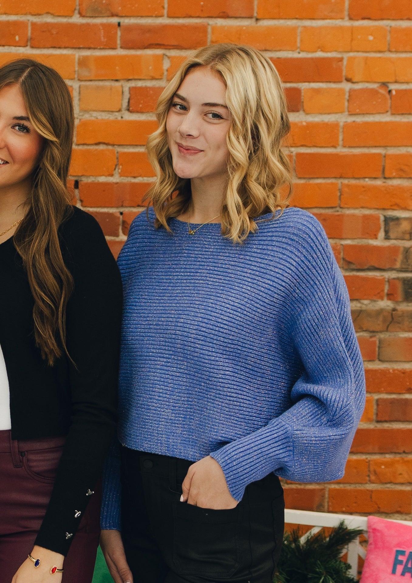 Round Neck Cropped Sweater Top