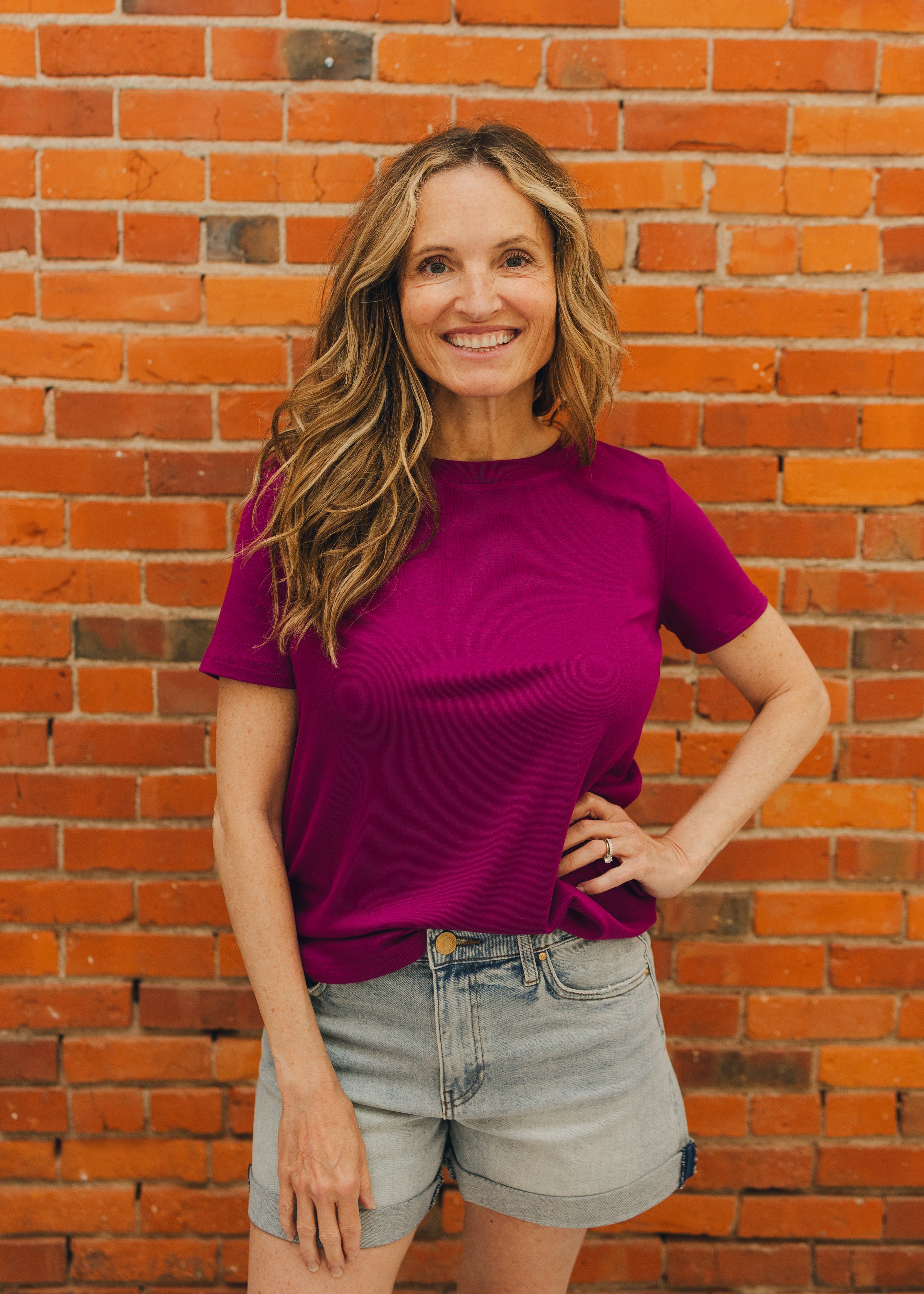 Basic Short Sleeve Round Neck Top