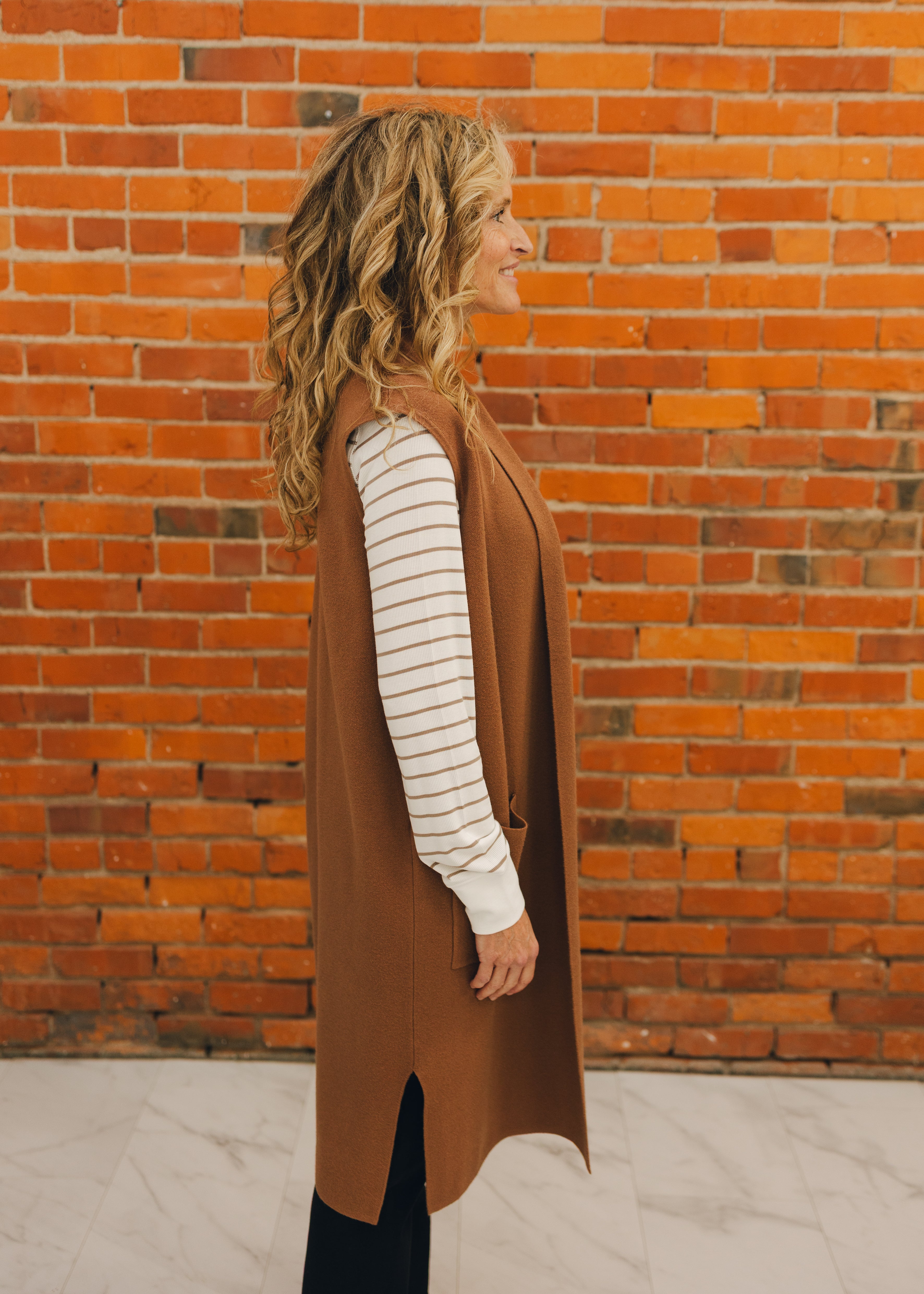 Sleeveless Open Knitted Cardigan