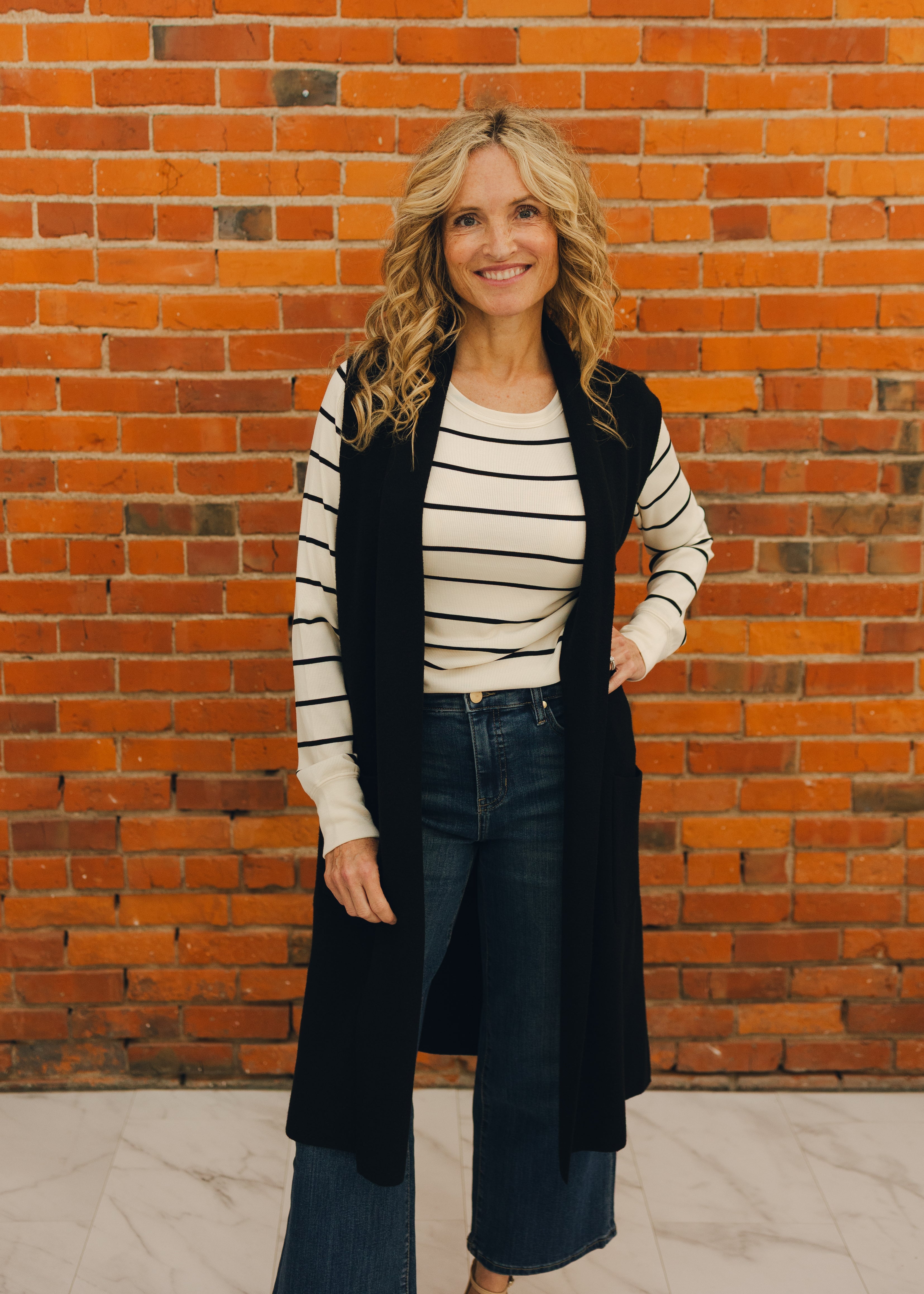 Sleeveless Open Knitted Cardigan