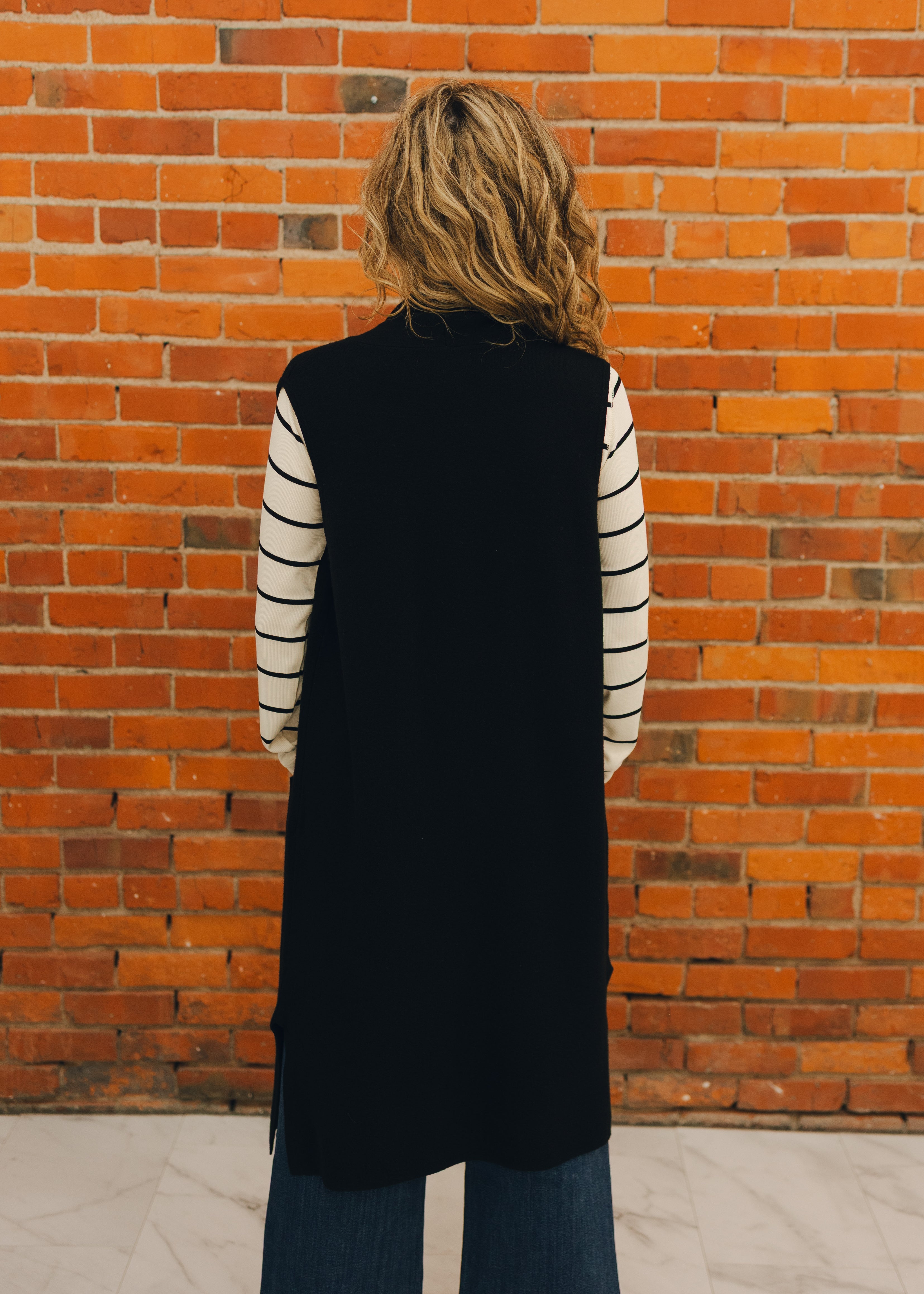 Sleeveless Open Knitted Cardigan