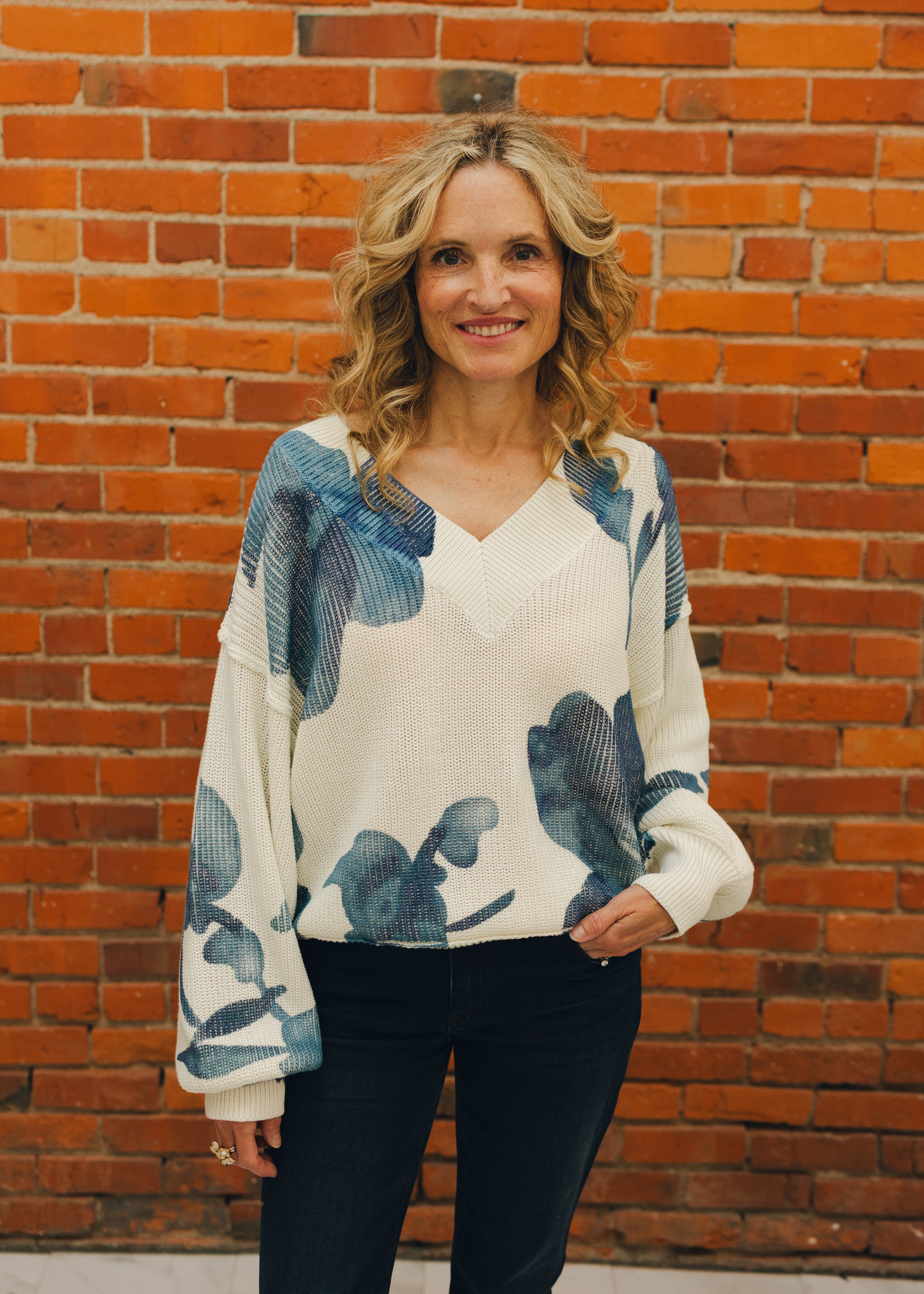 Tribal Puff Sleeve Printed V-Neck Sweater