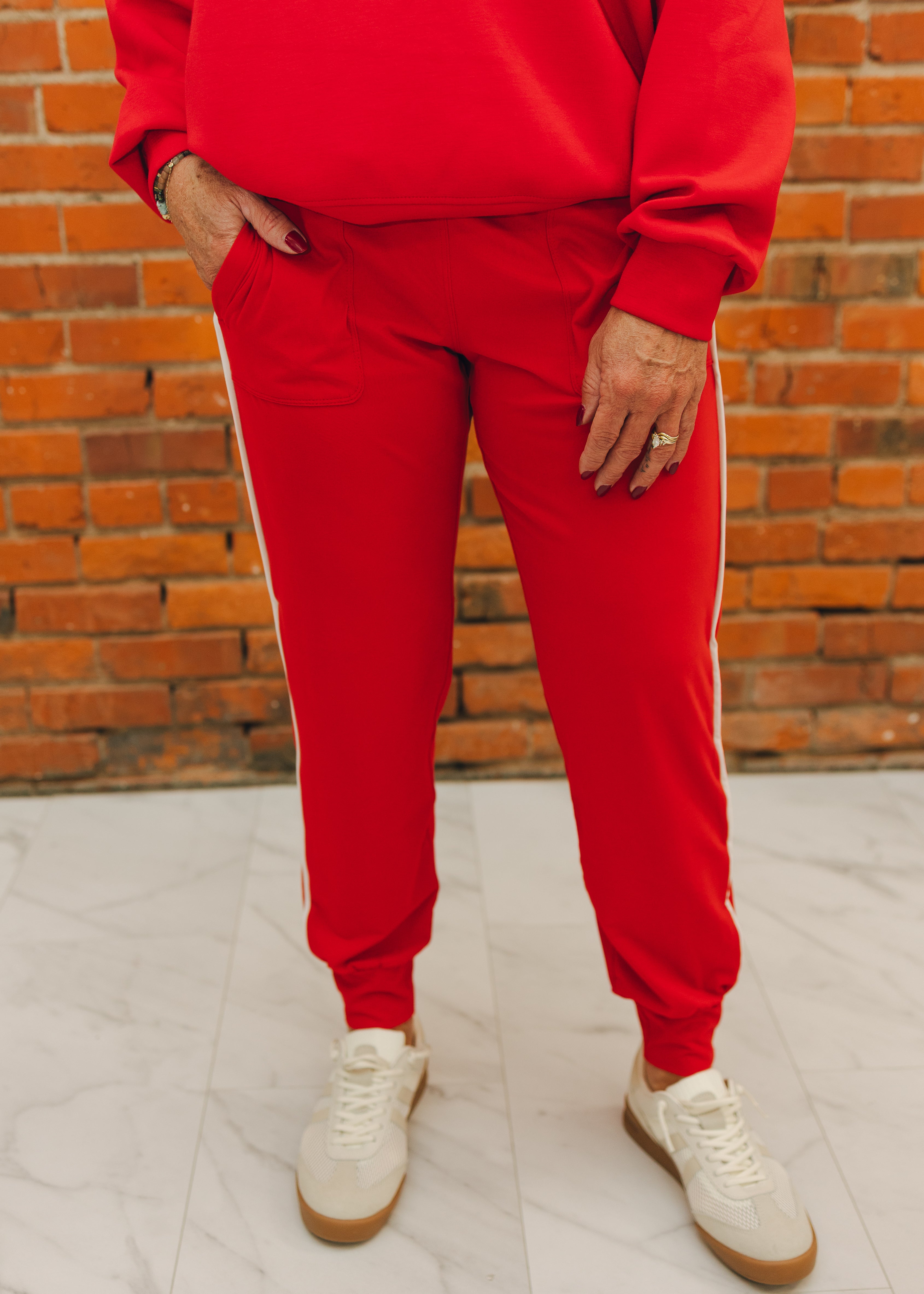 Butter Piping Jogger