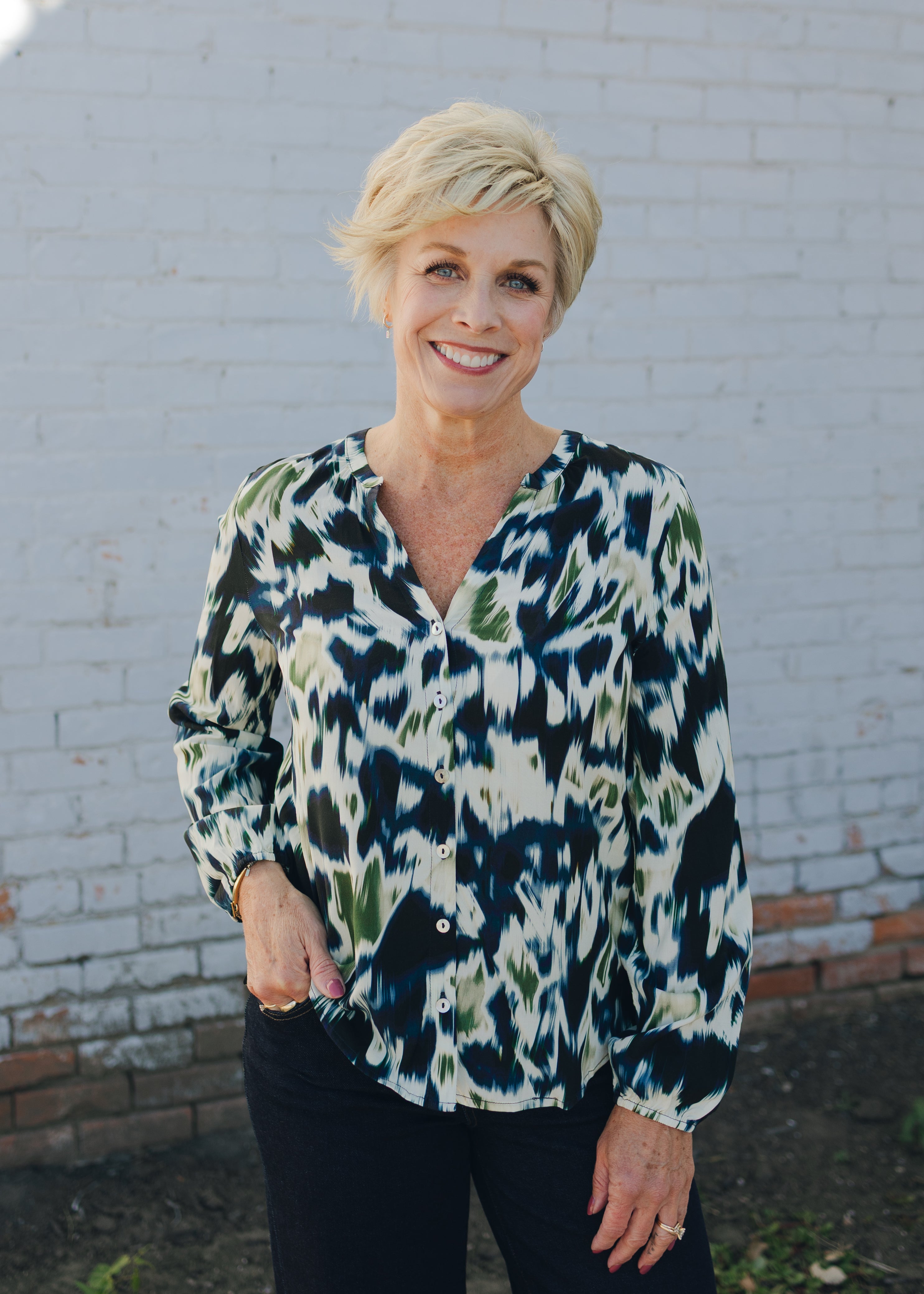 Liverpool Long Sleeve Button Front Woven Blouse