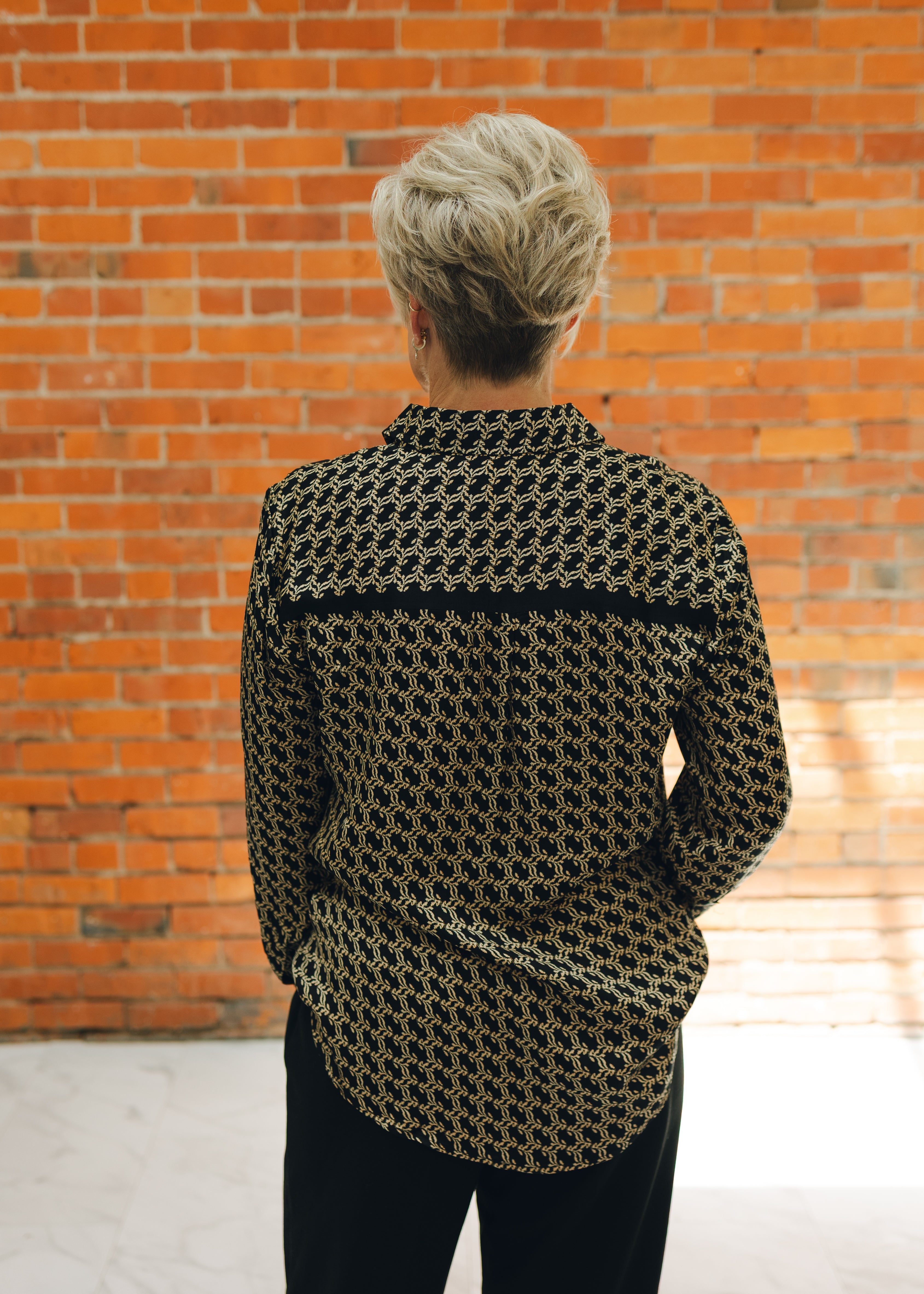 Liverpool Long Sleeve Button Front Woven Shirt