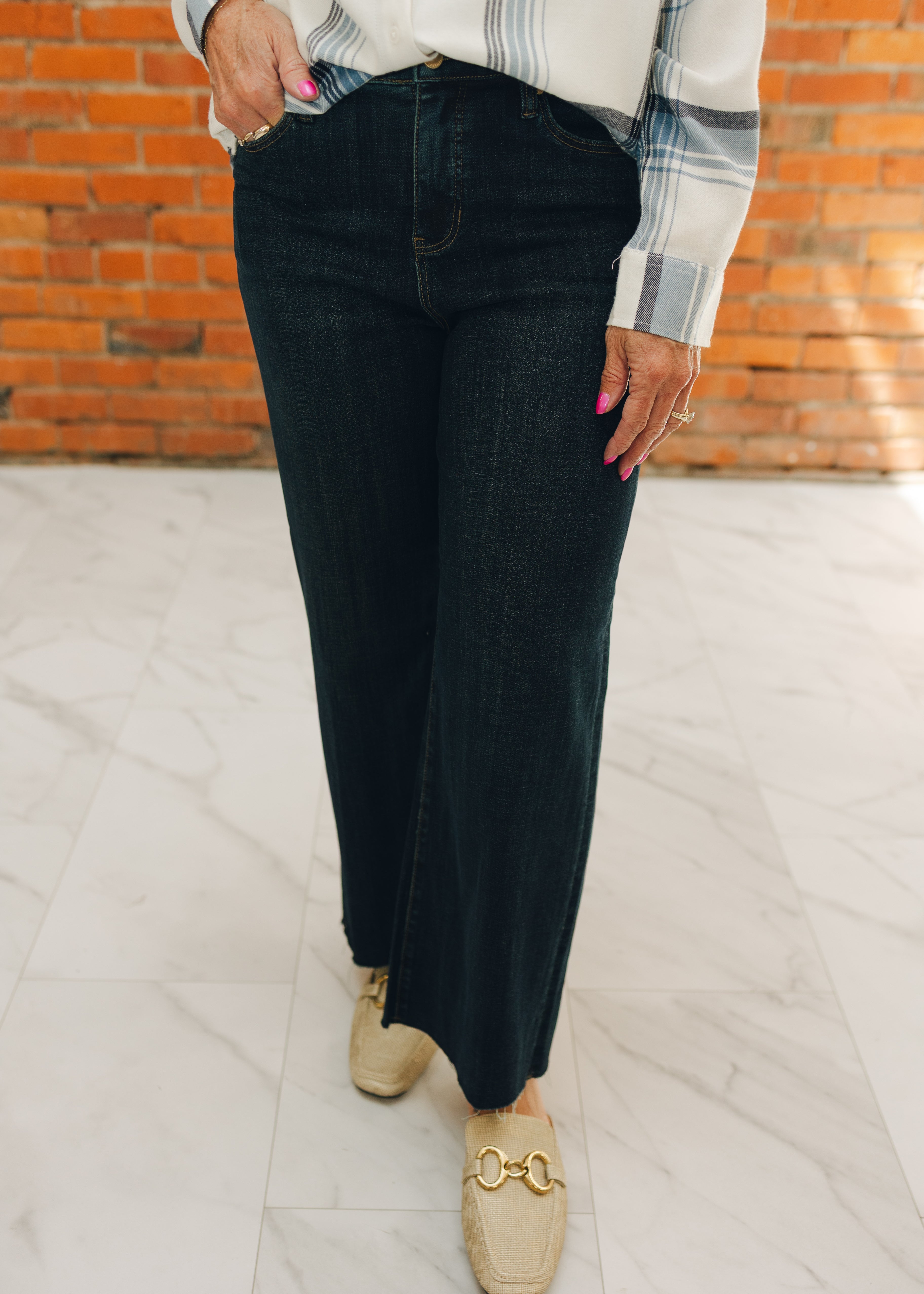 Liverpool Stride HR Wide Cut Hem - Eastmoor