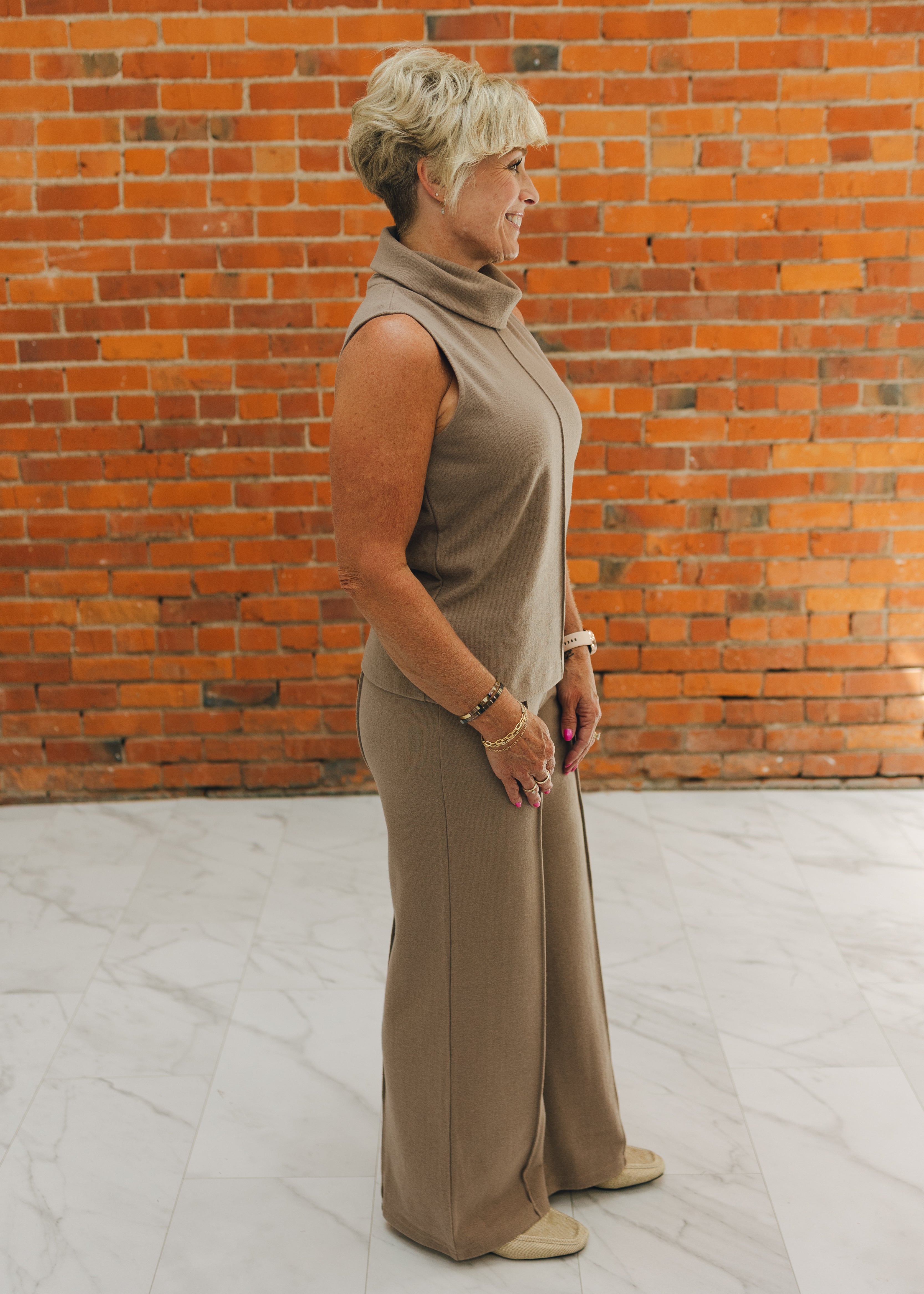 Dex Wide Leg Seam Detail Pant