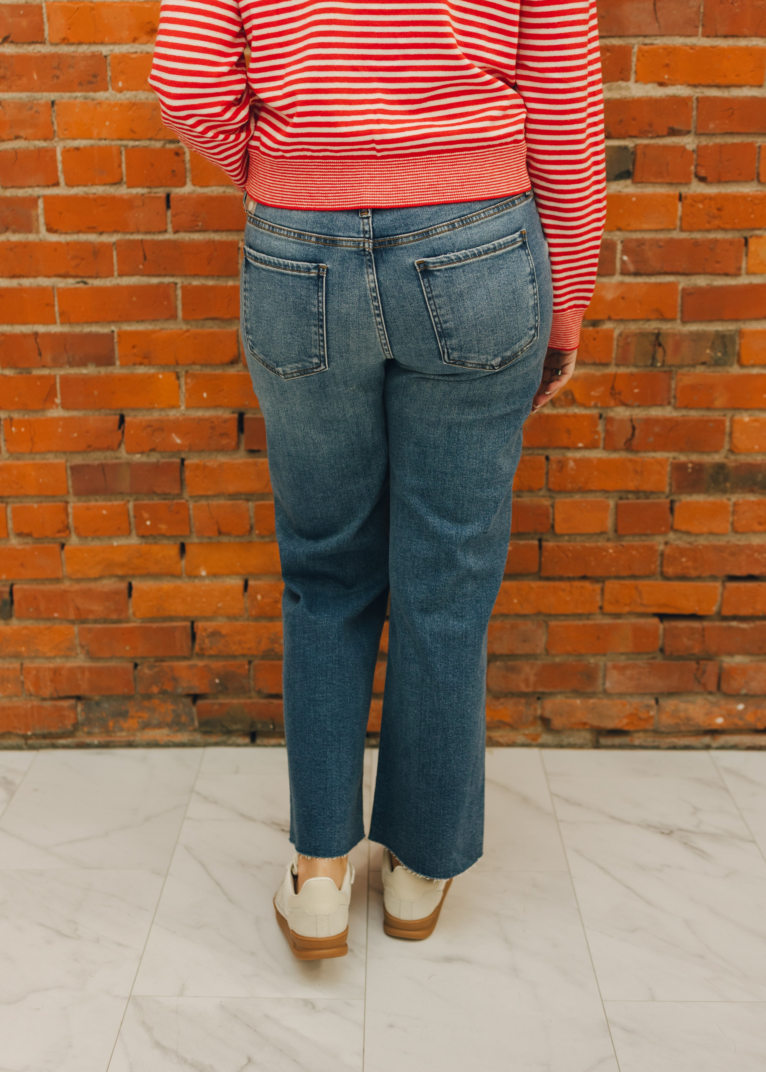 KUT Avery HR Fab Ab - Building