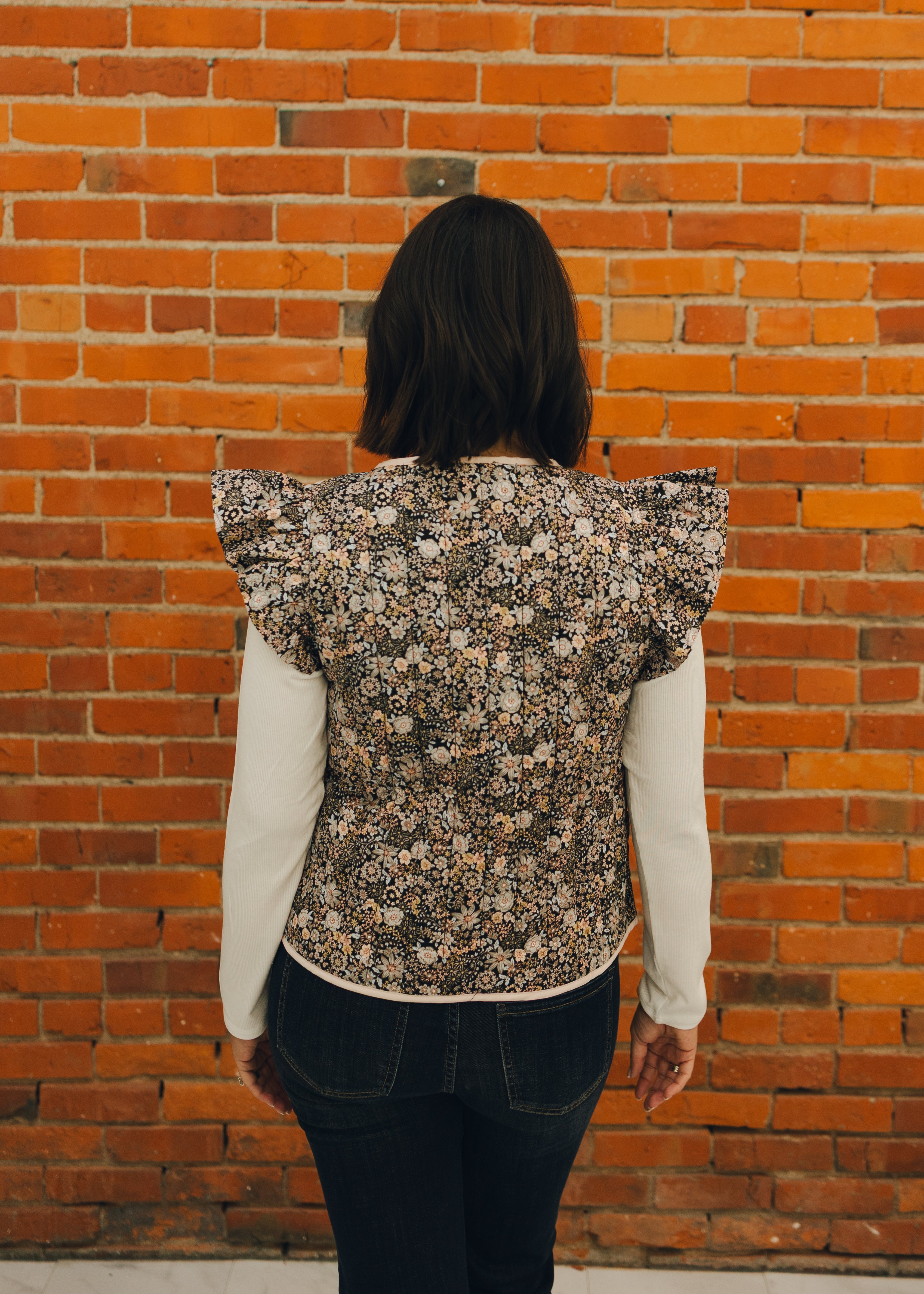 Ruffle Cap Sleeve Floral Quilted Vest