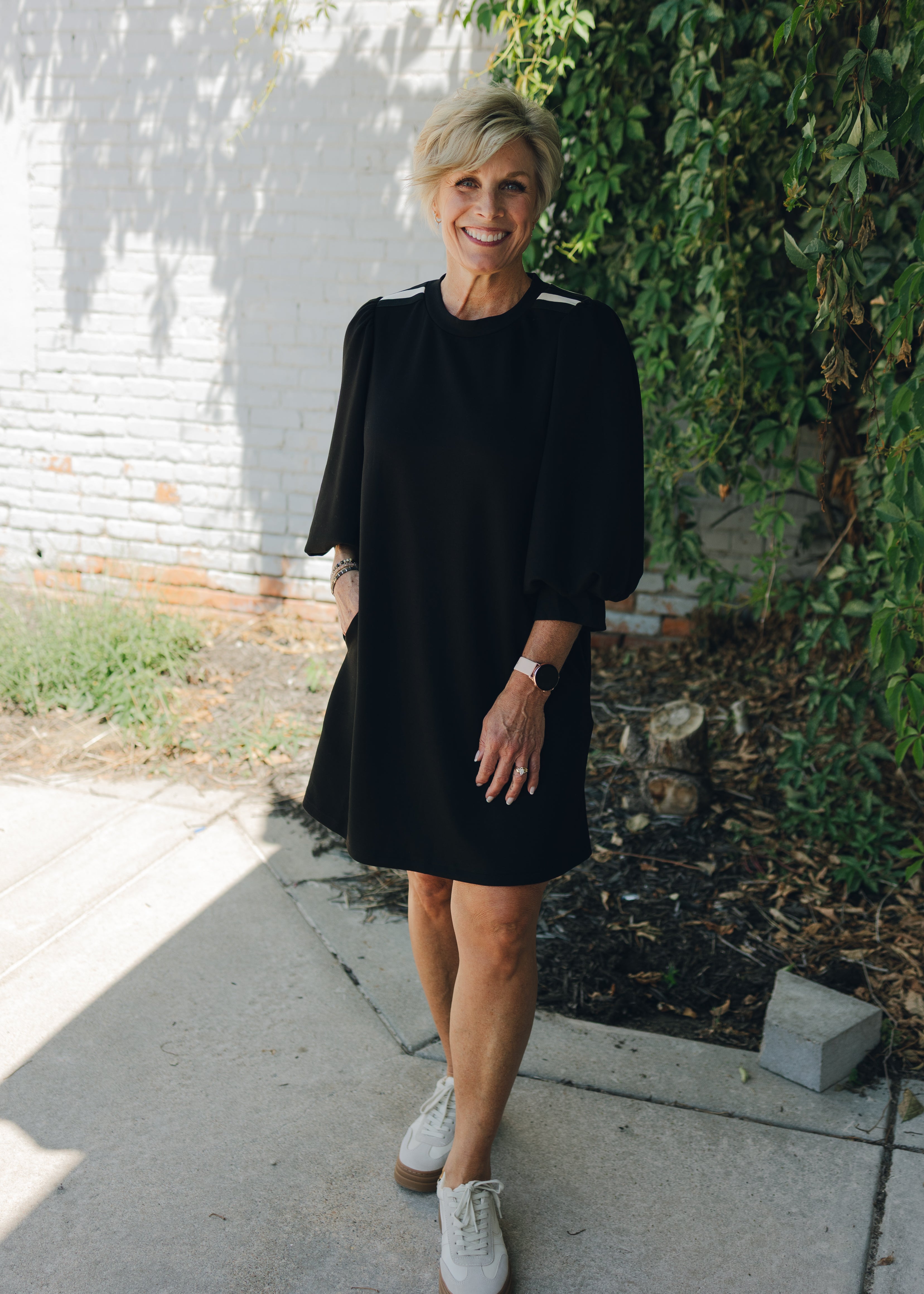 Stripe Accent Shoulder Casual Dress - Black