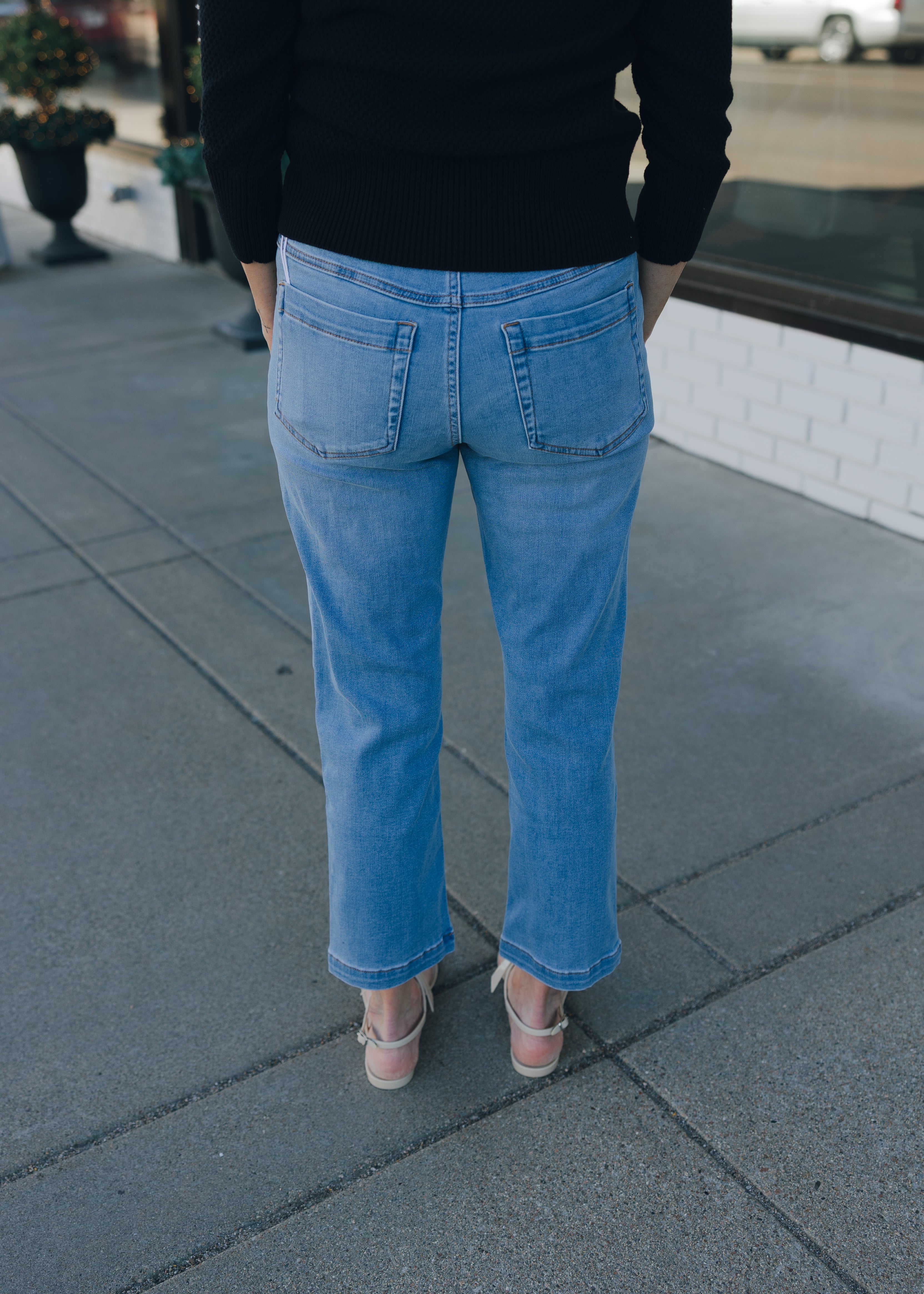 Tribal Audrey Hugging Straight Crop Jeans
