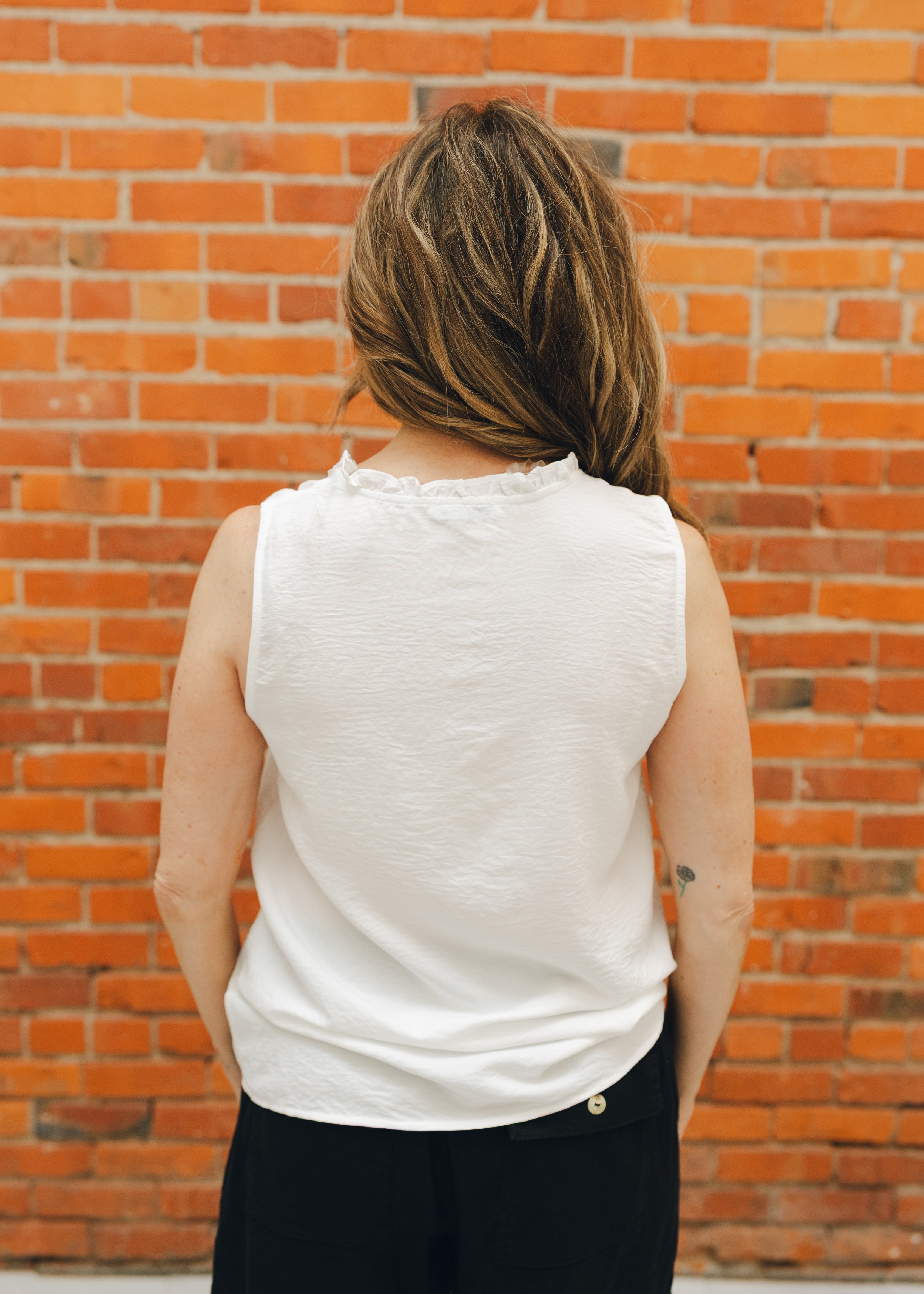 Sleeveless Ruffle V Neck Top