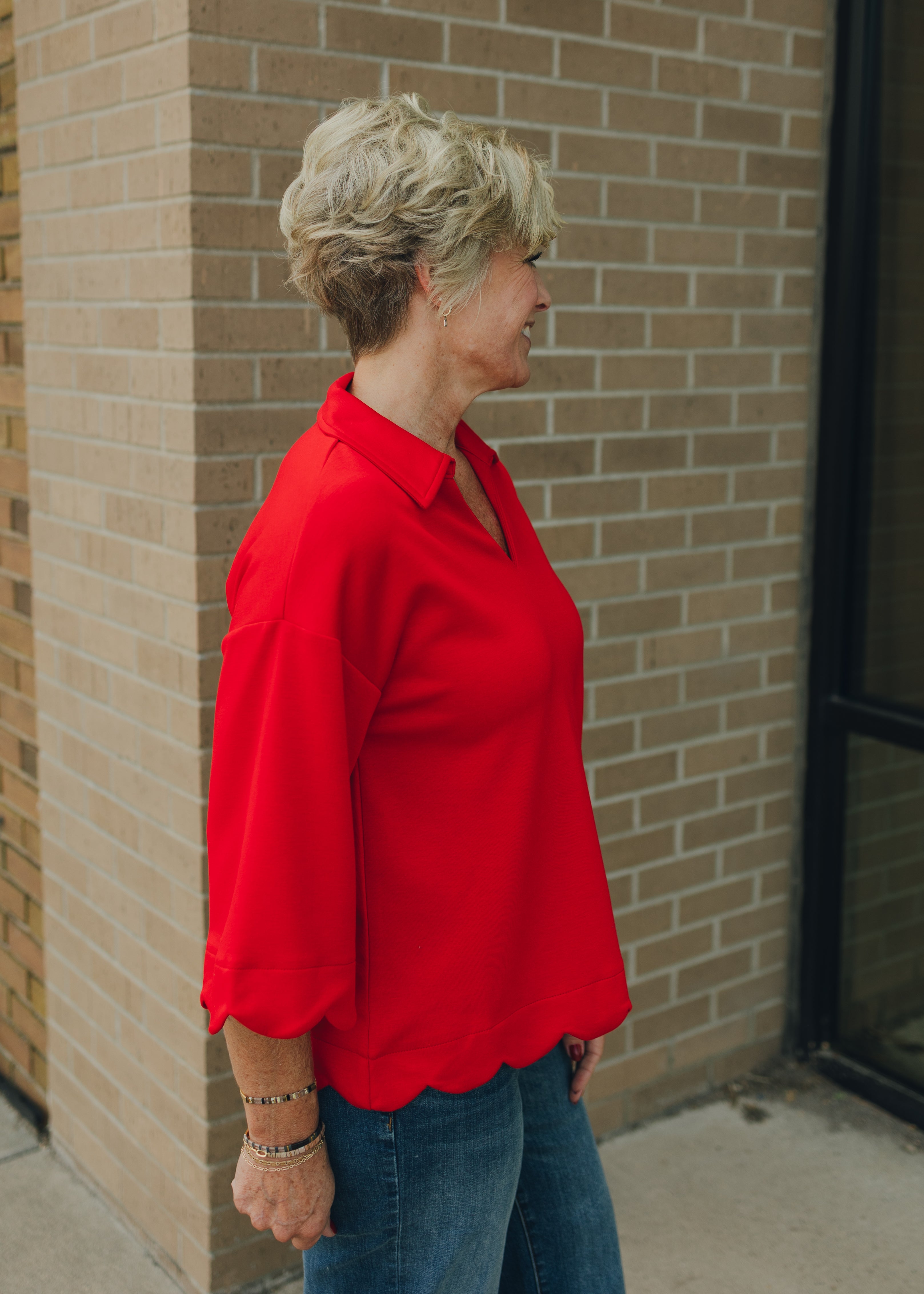 Scallop Edge Detail Top