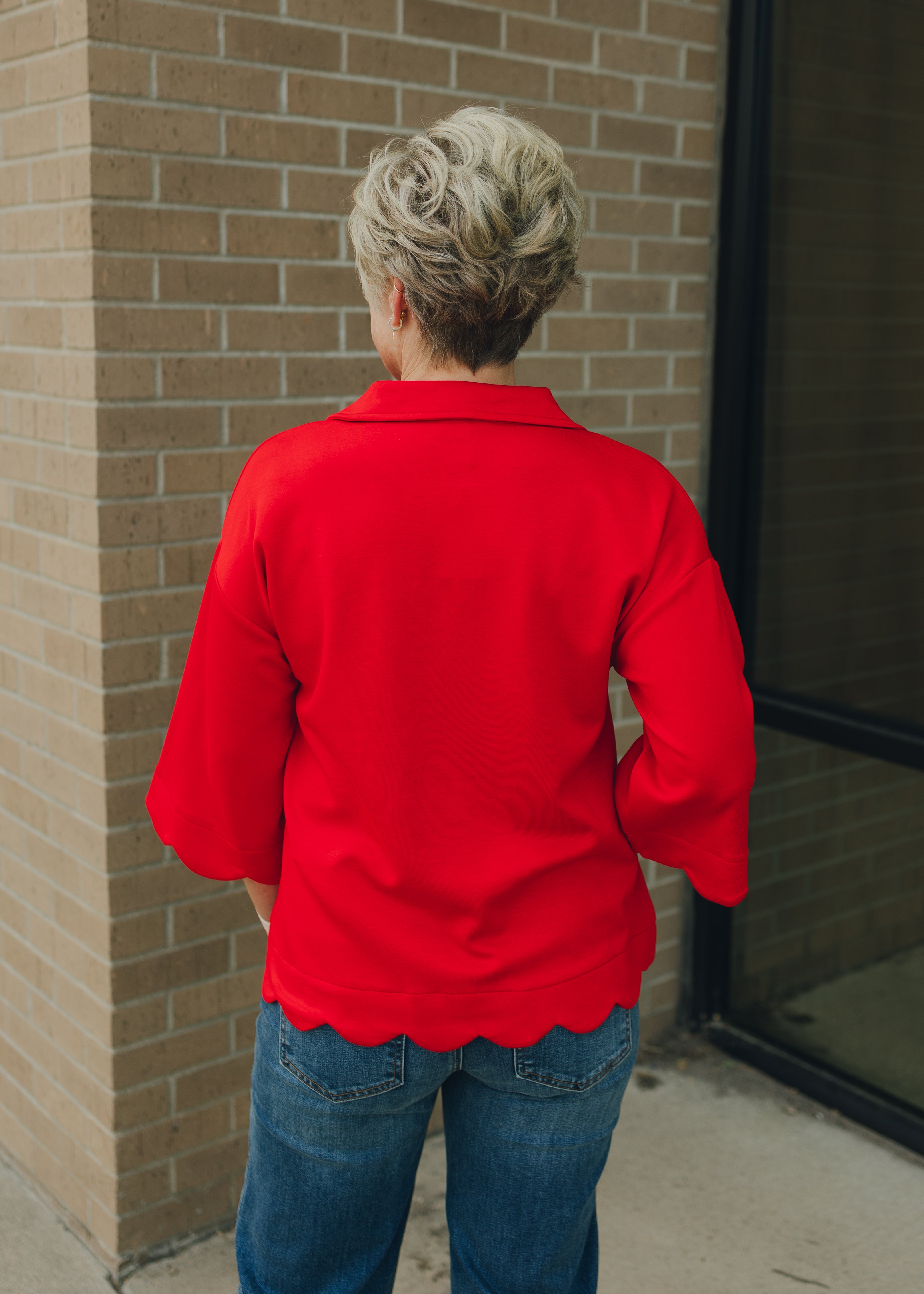 Scallop Edge Detail Top