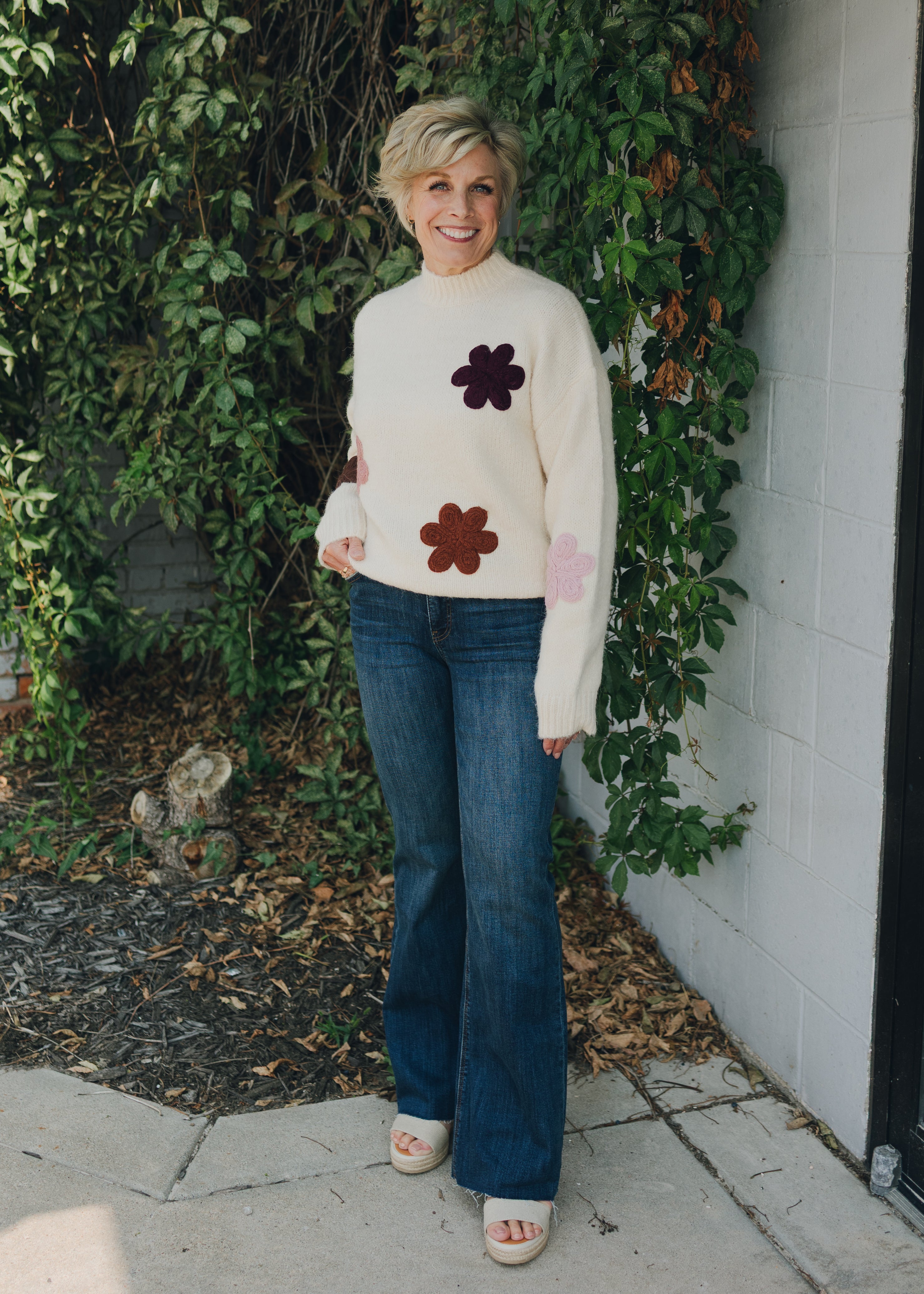 KUT Stella HR Fab Ab Flare - Intriguing