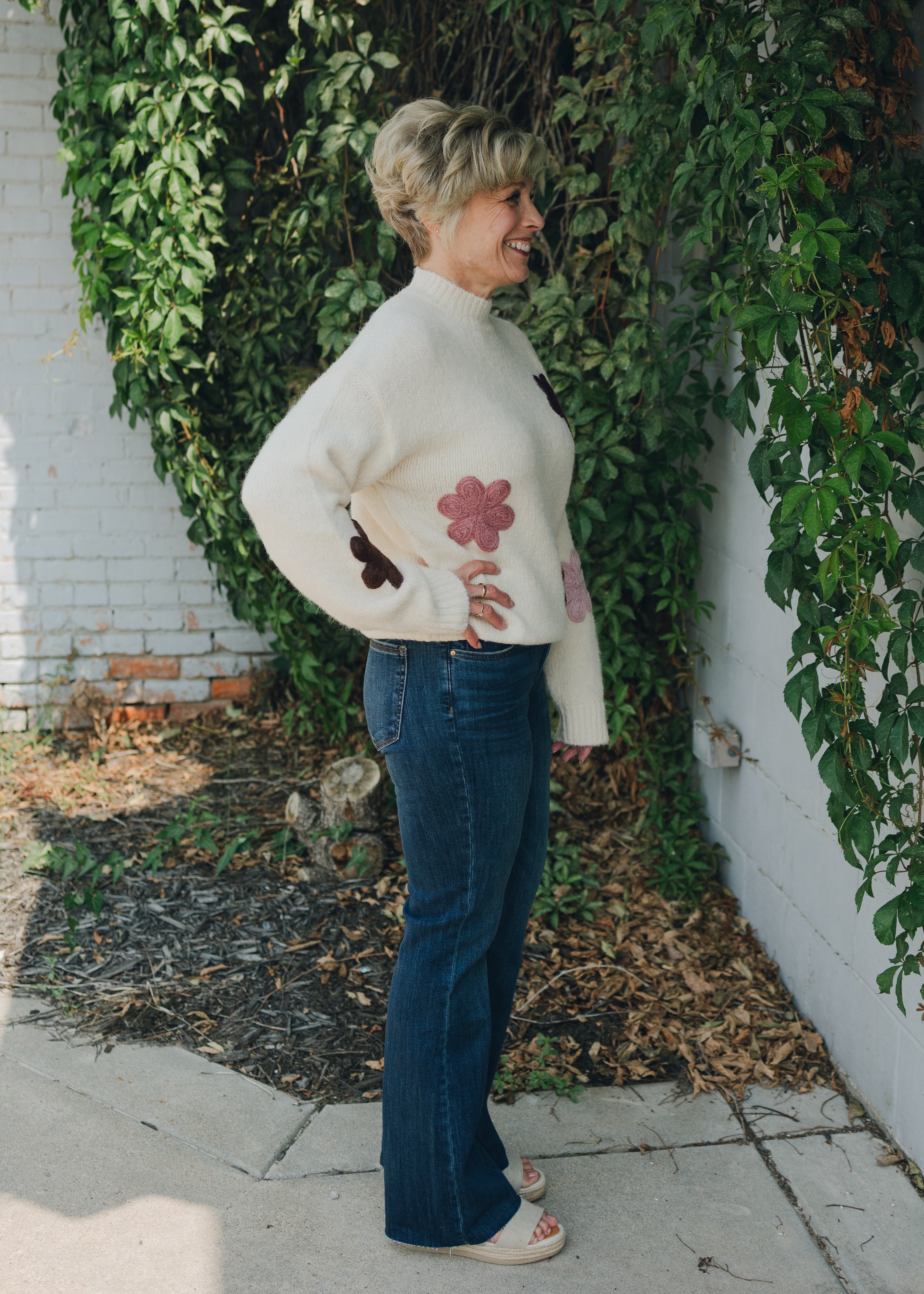 KUT Stella HR Fab Ab Flare - Intriguing