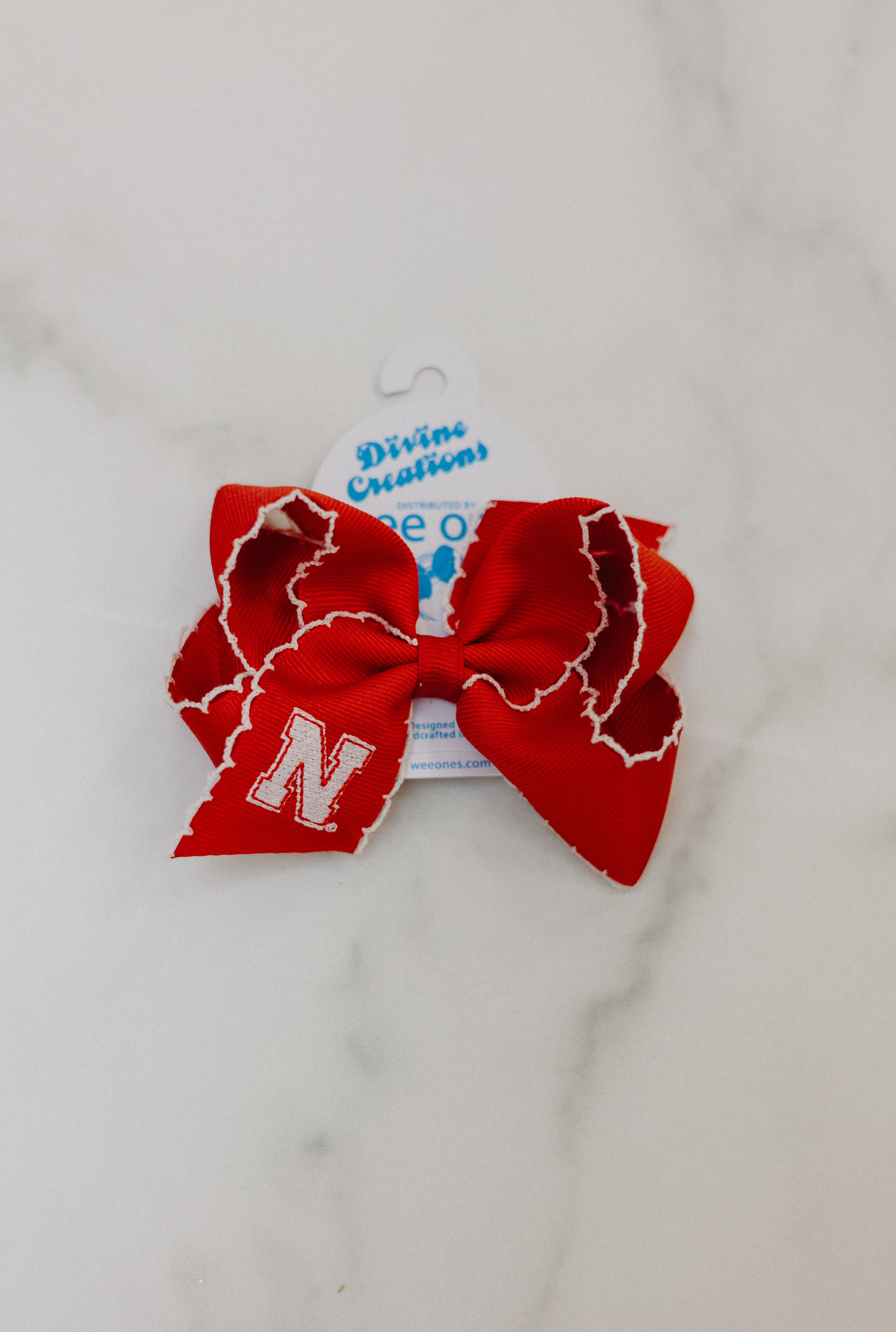 Medium Embroidered Moonstitch Bow