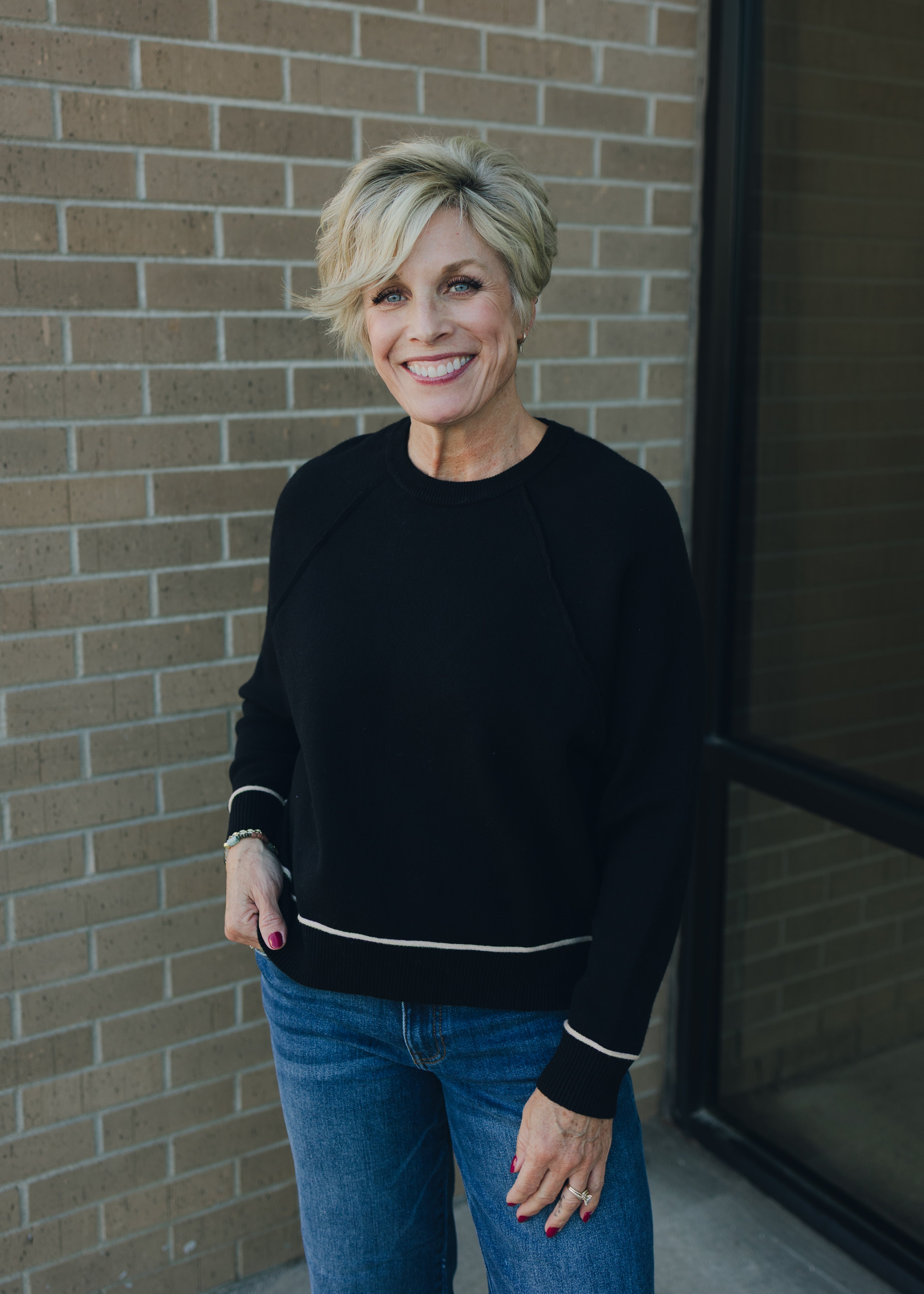 Contrast Piping Raglan Sleeve Sweater