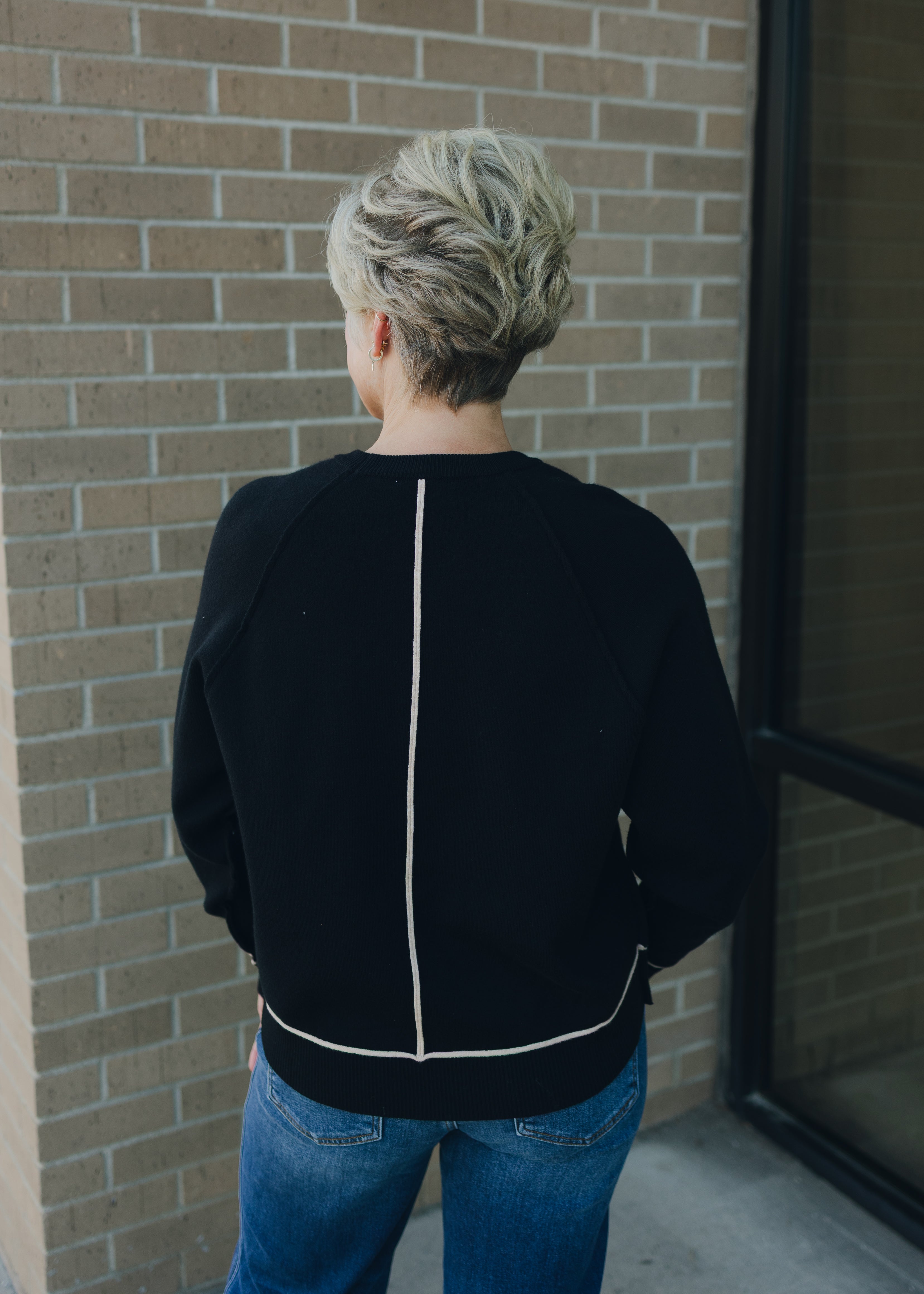 Contrast Piping Raglan Sleeve Sweater