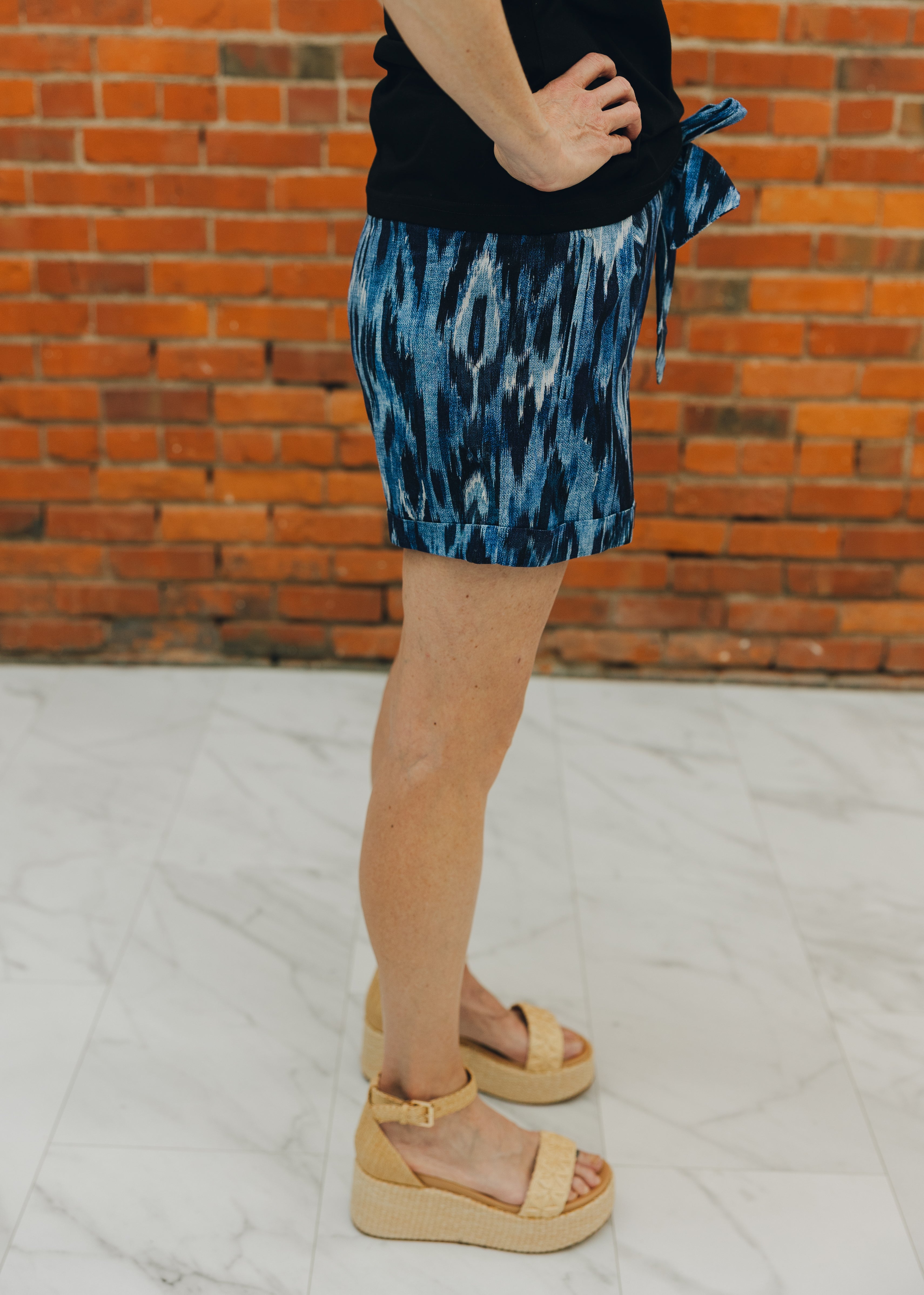 Tie Belt Woven Shorts