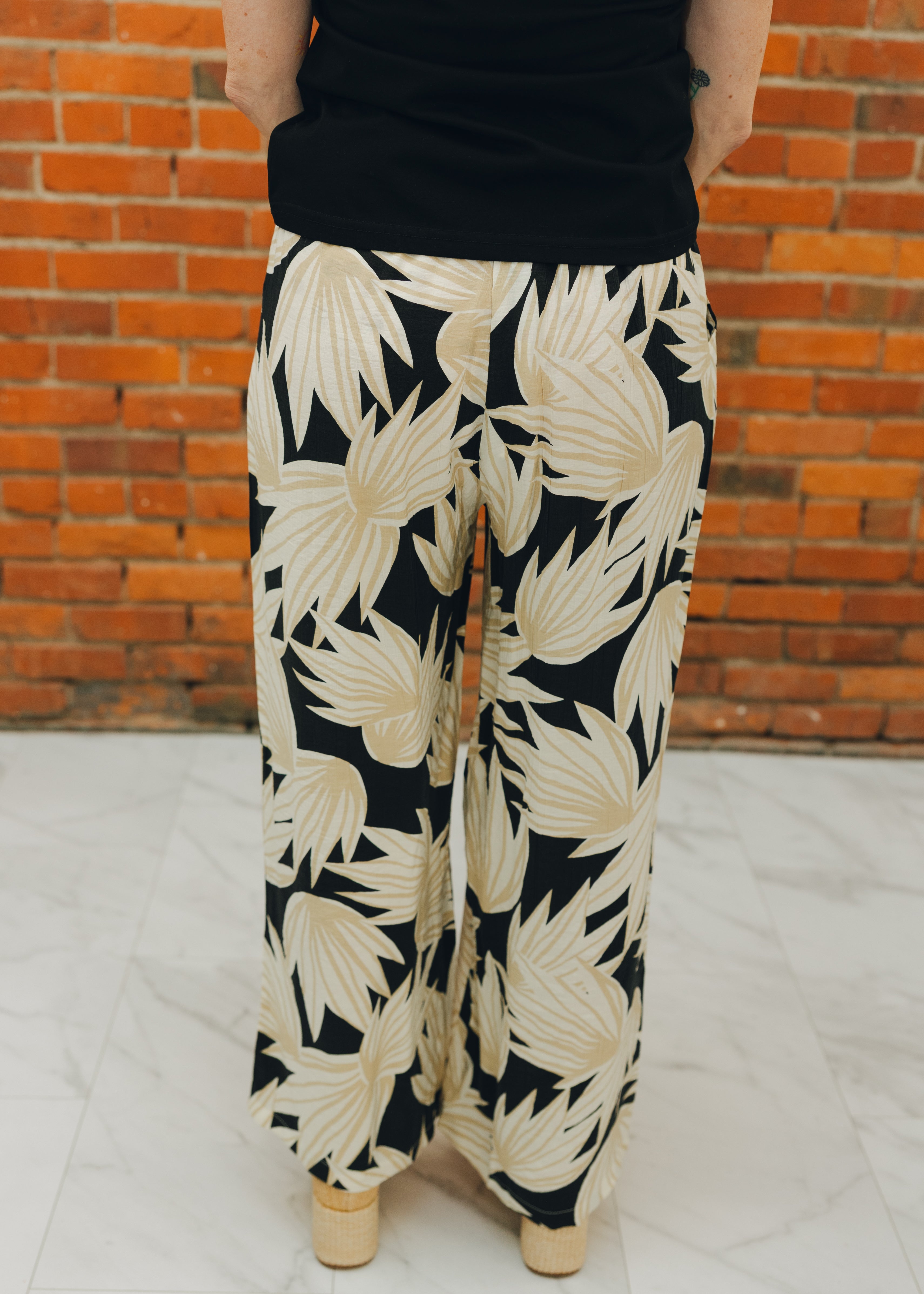 Elastic Waistband Woven Pant