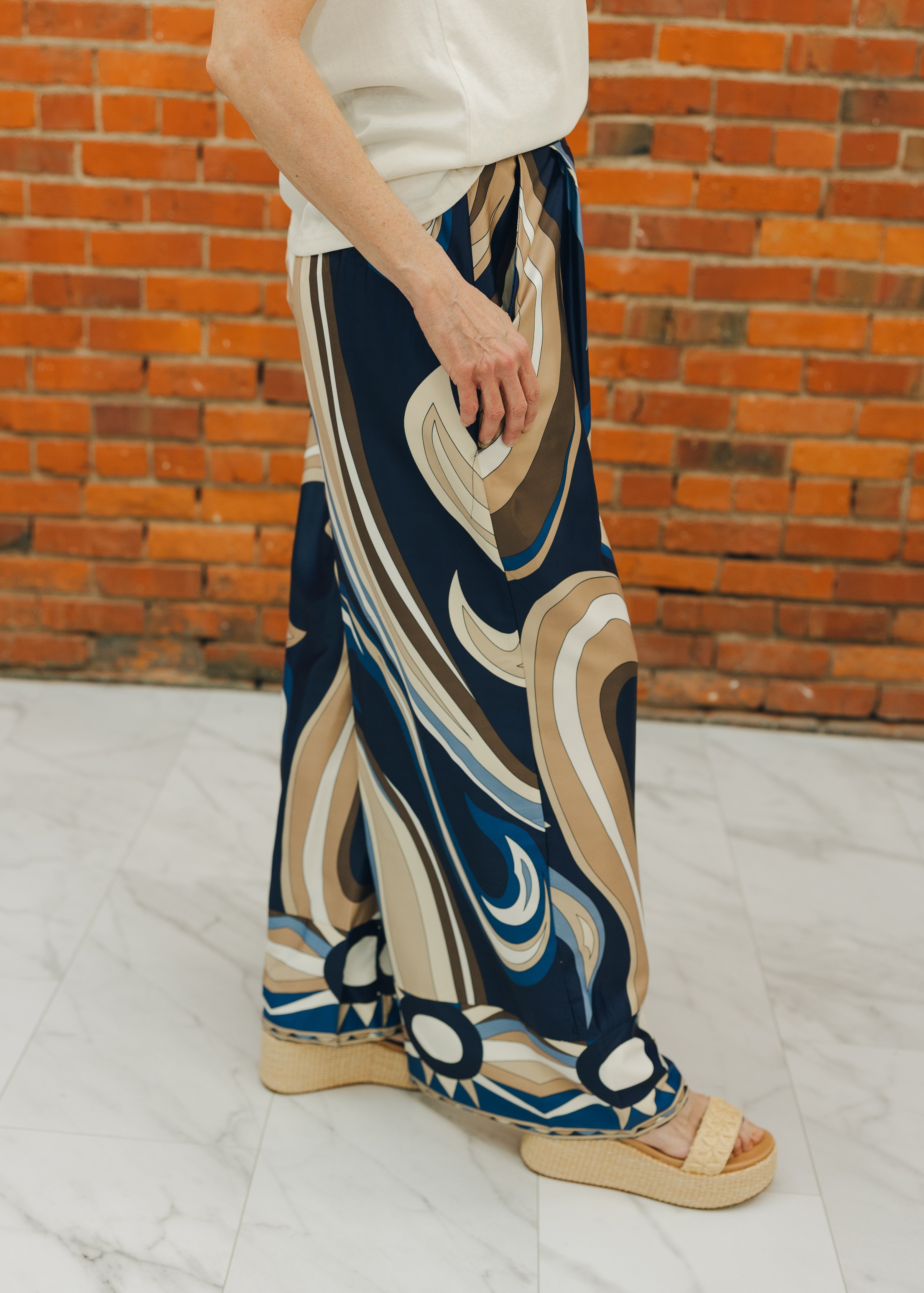 Elastic Waistband Woven Pant