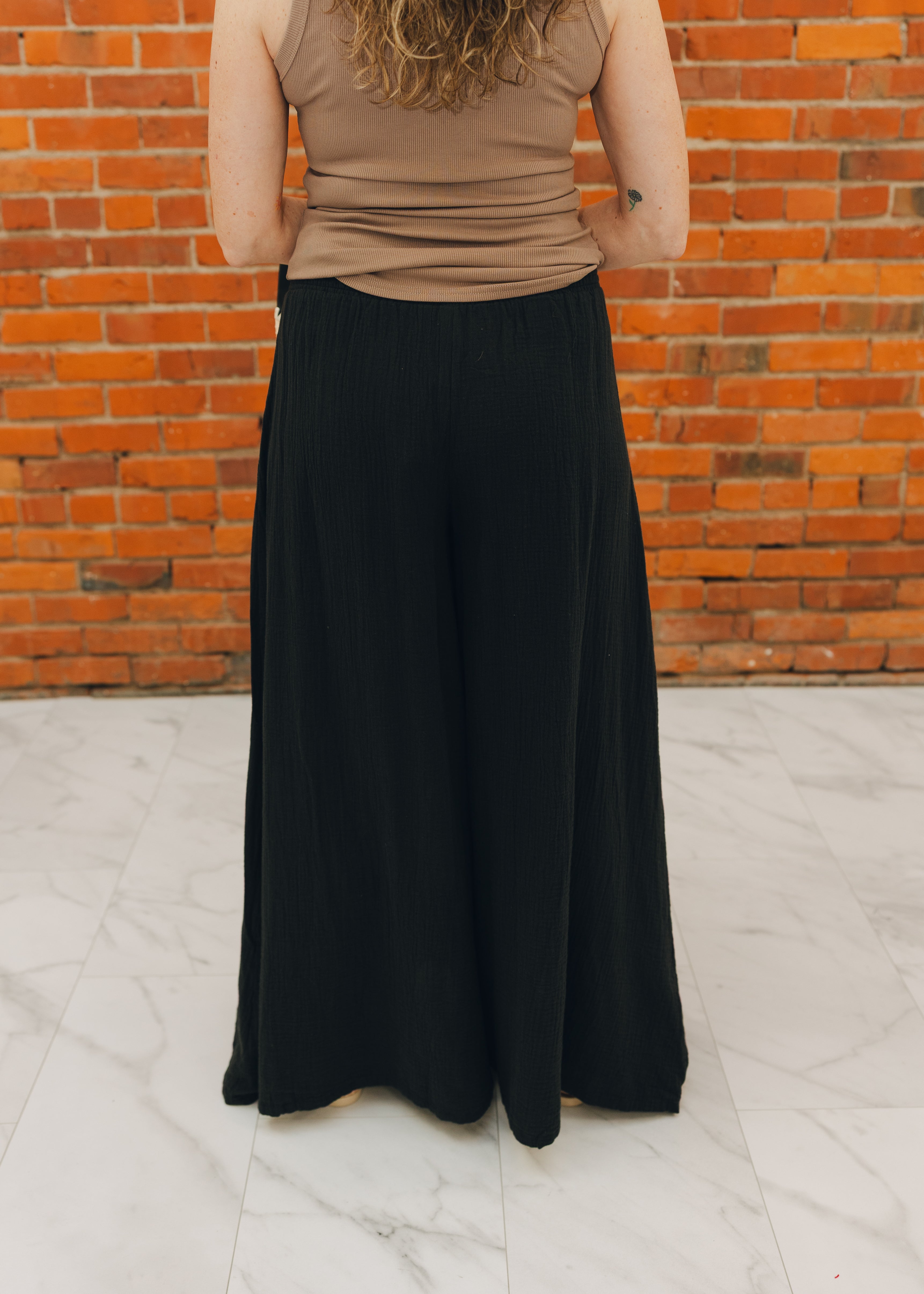 Elan Smock Waistband Palazzo Pant