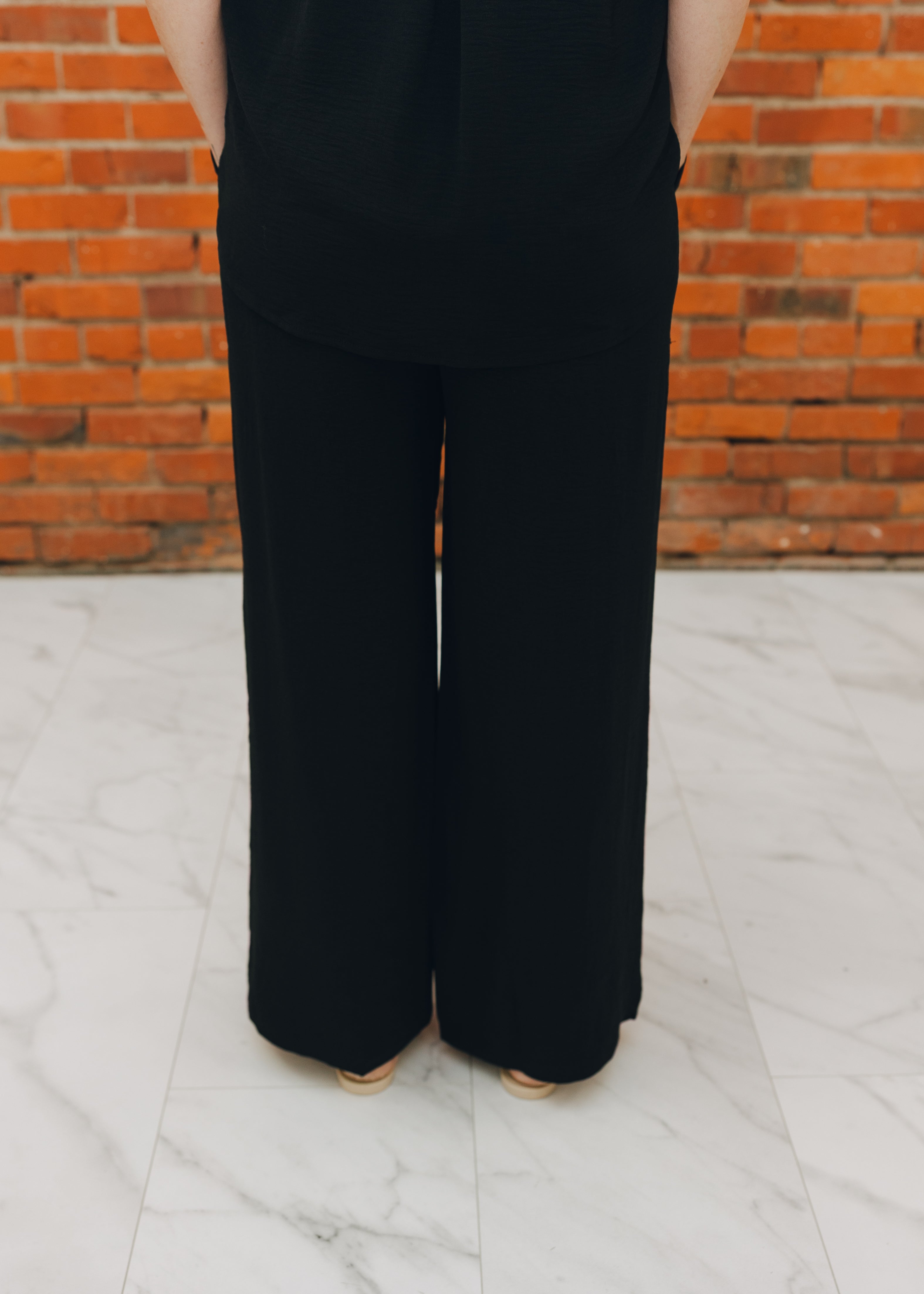 Elastic Waist Band Wide Leg Pant
