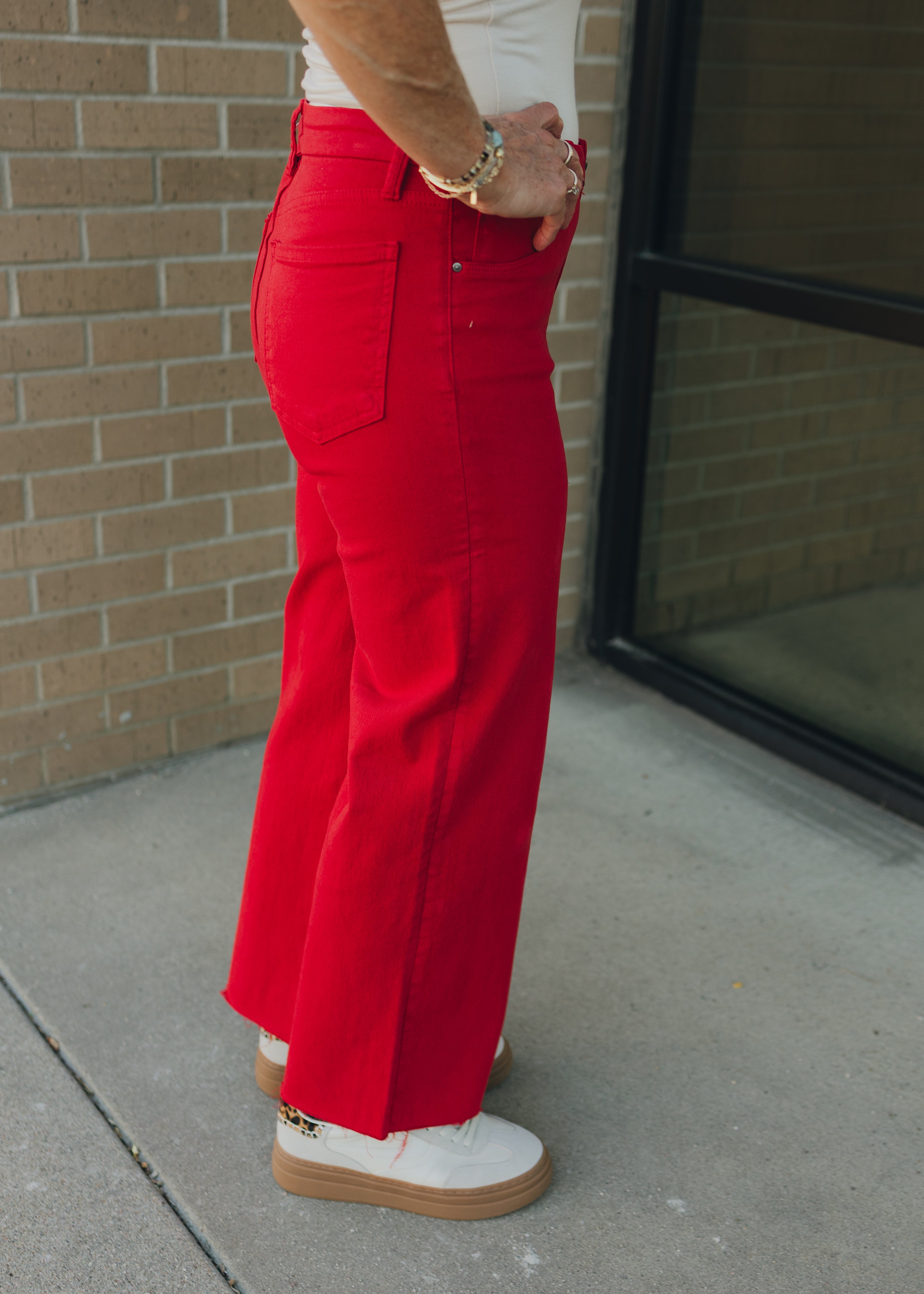 KUT Meg HR Fab Ab Wide Leg - Ruby