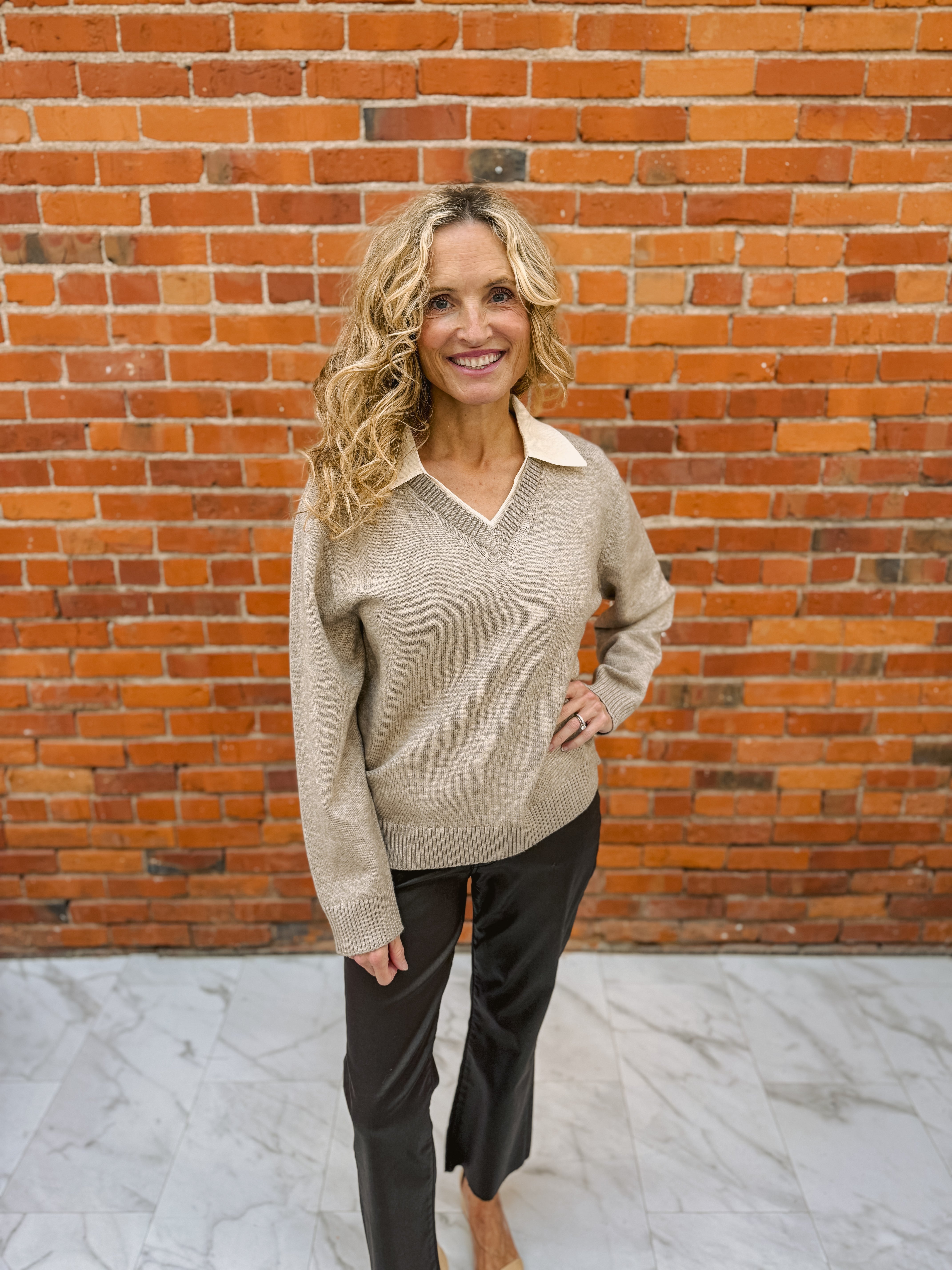 Sweater with Ribbed Collar