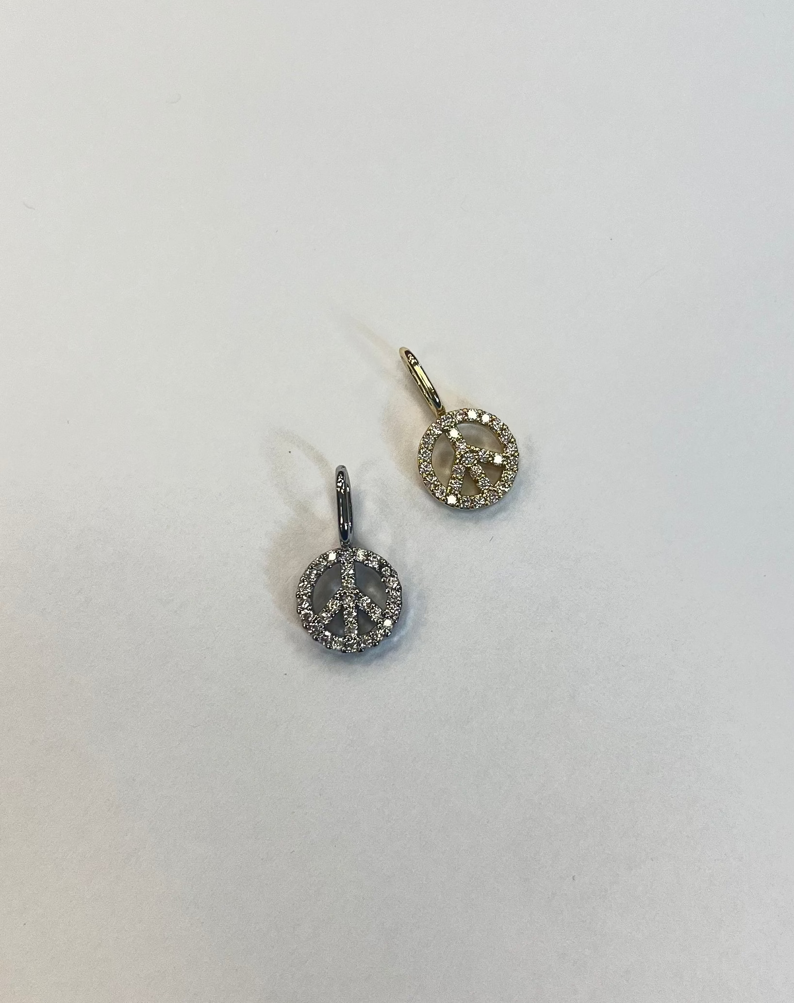 Sis Kiss Peace and Love Charm