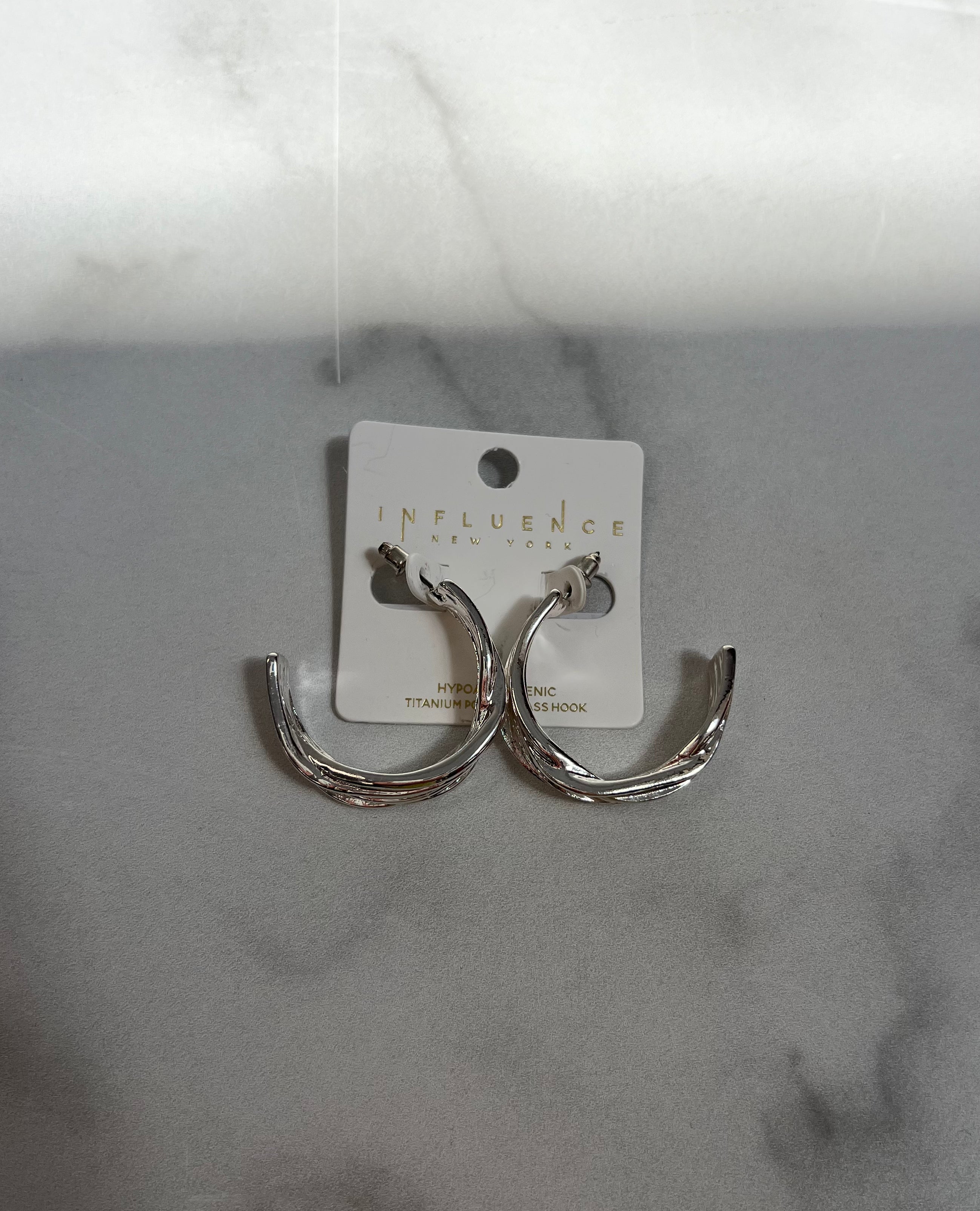 Metal Twist Hoop Earrings