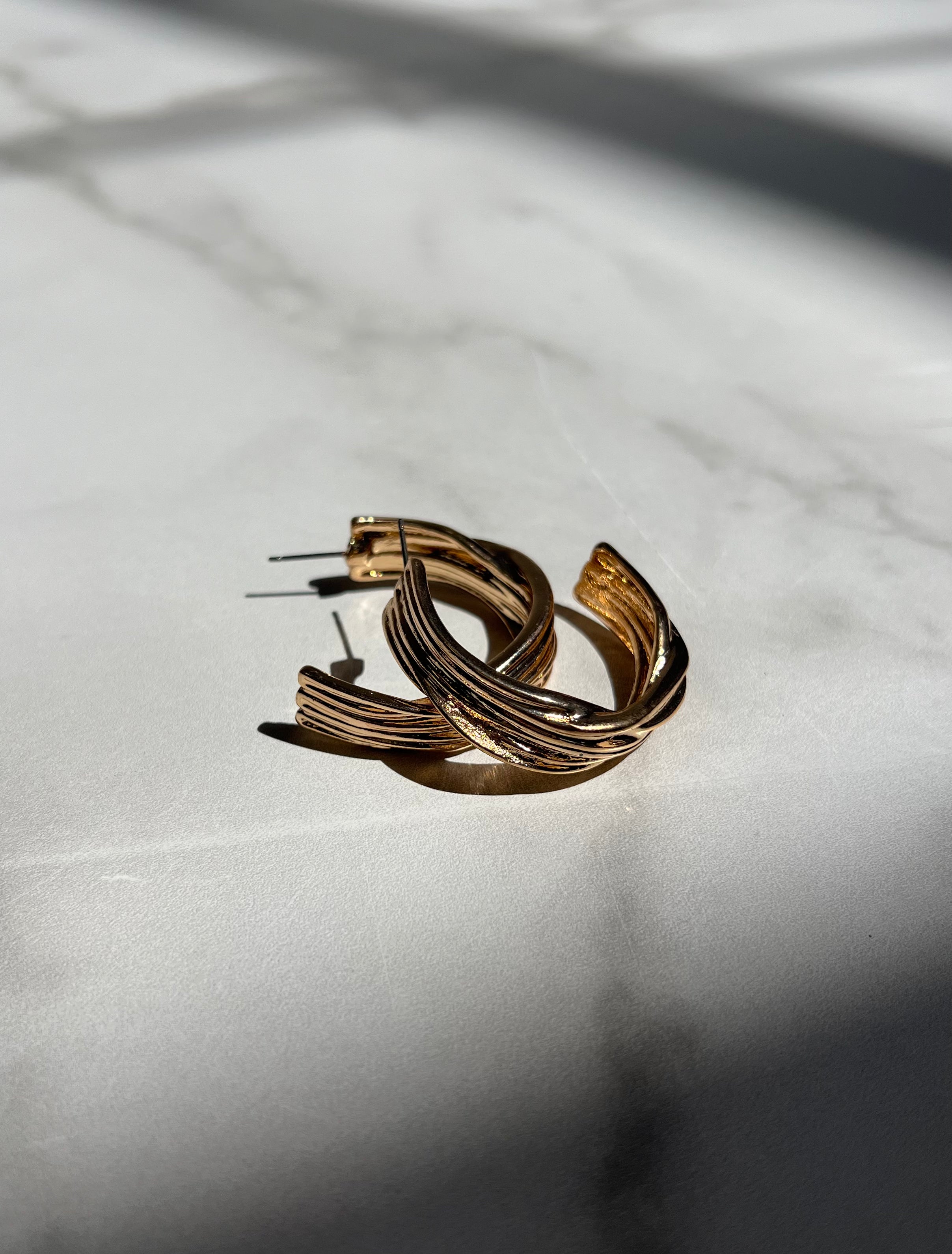 Metal Twist Hoop Earrings
