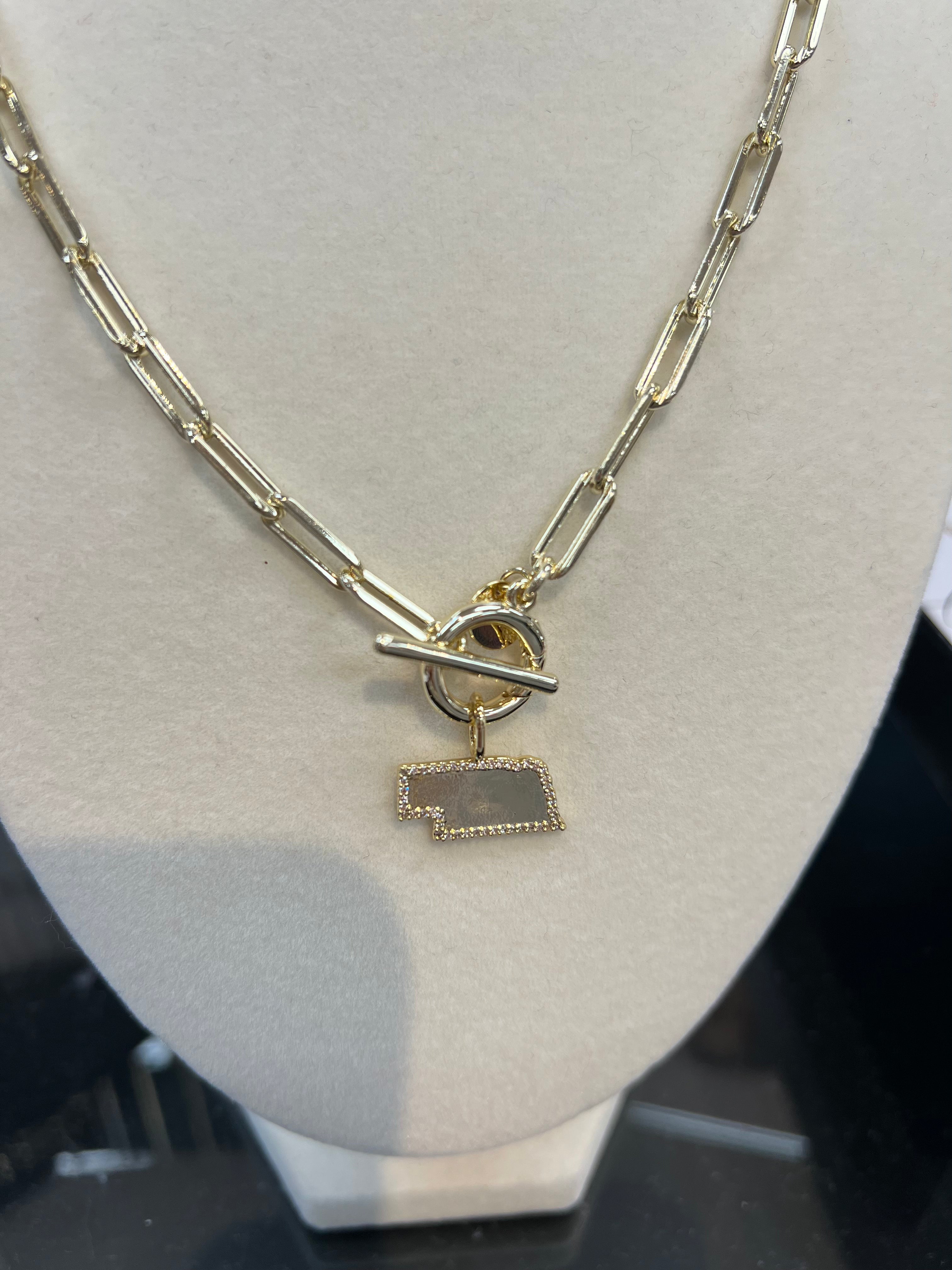 Sis Kiss Nebraska State Charm