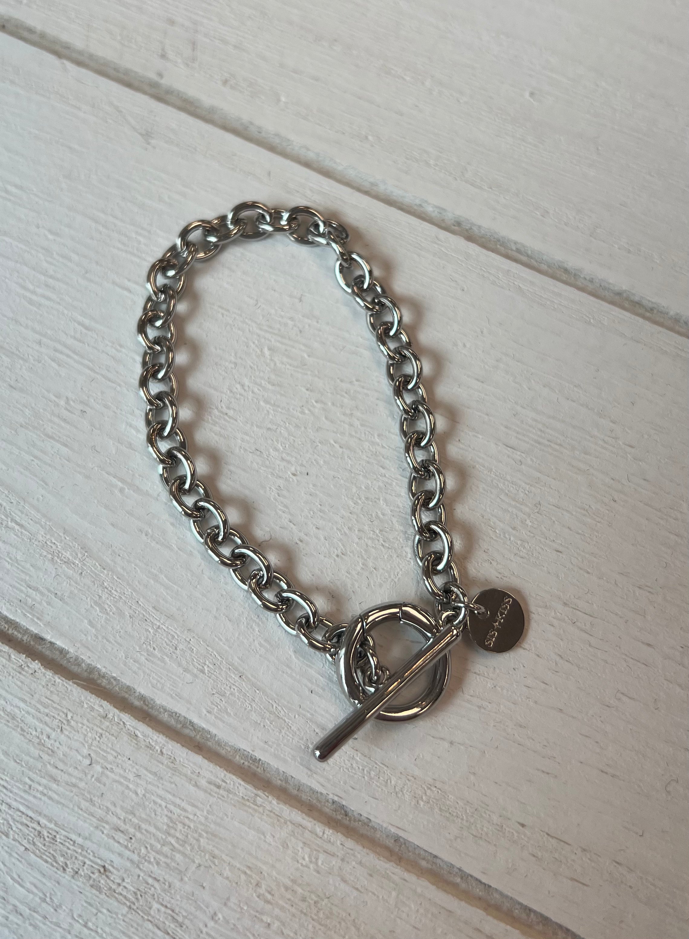 Sis Kiss Gallery Charm Bracelet