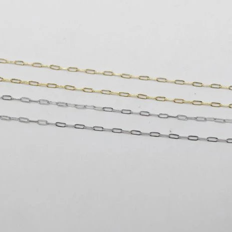 The Sis Kiss Mini Paperclip Chain Necklace
