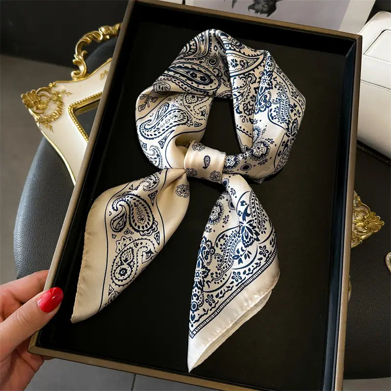 Elegant Paisley Pattern Scarf