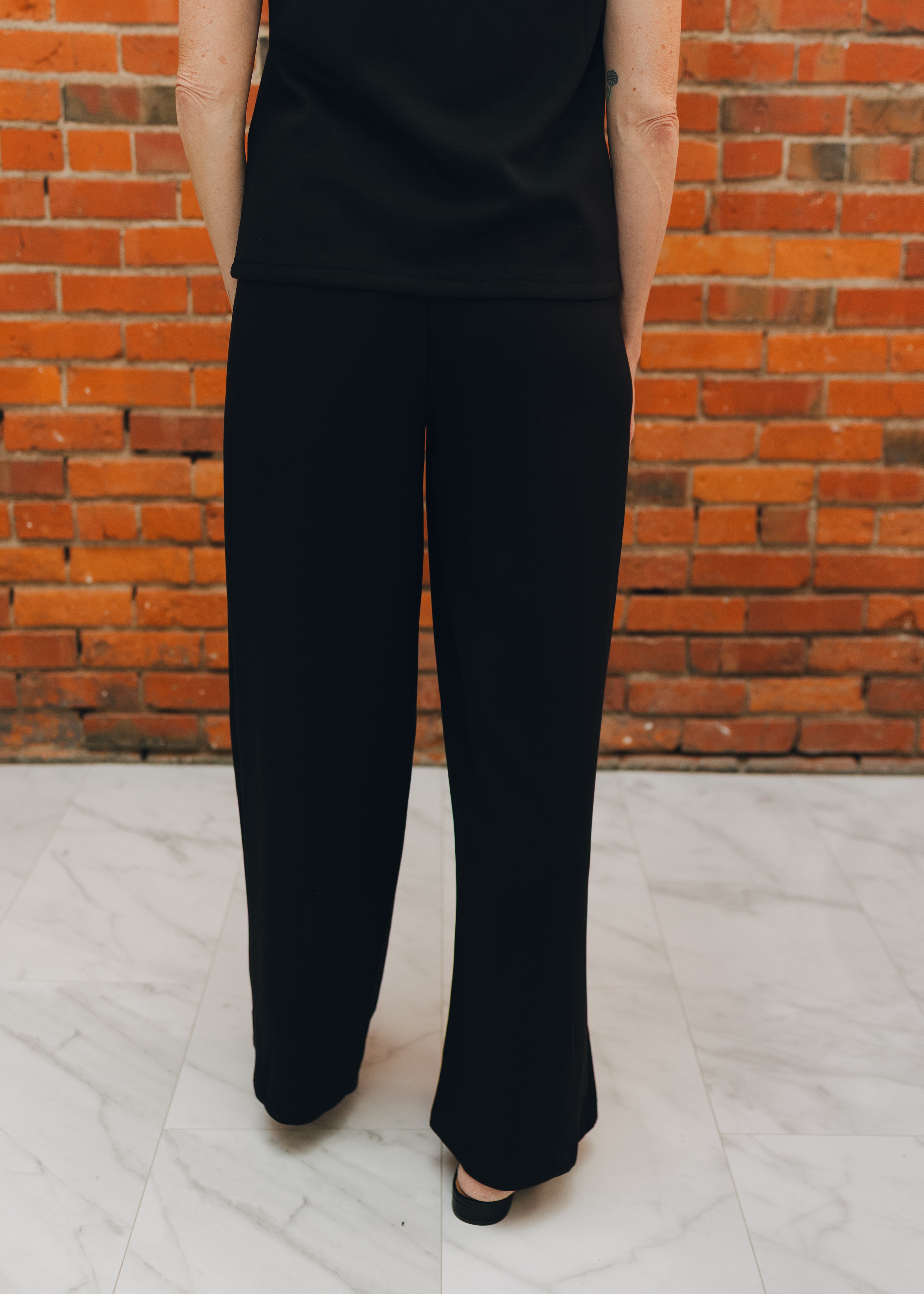 Solid Knit Wide Leg Pant