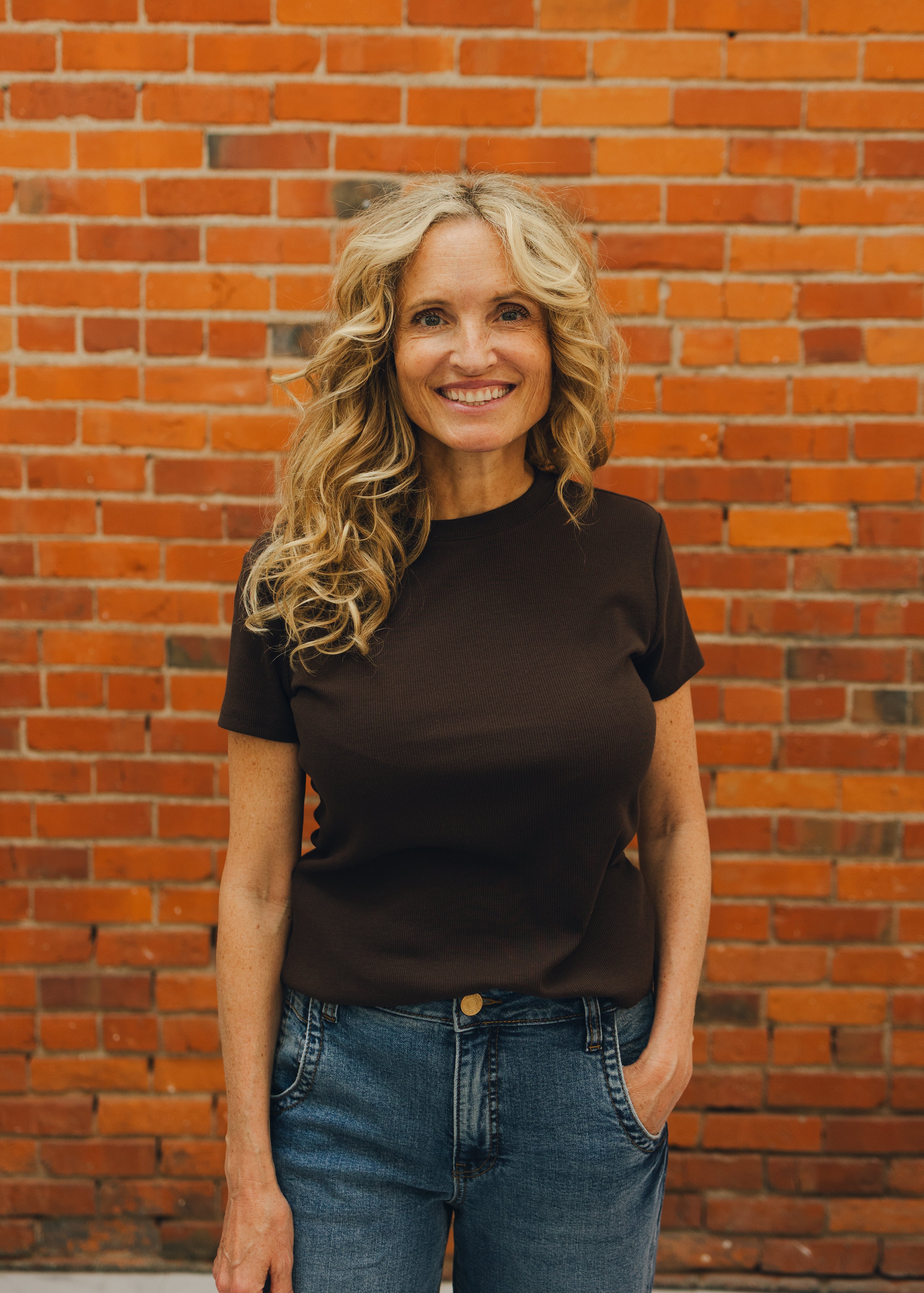 Thread & Supply Annie Tee