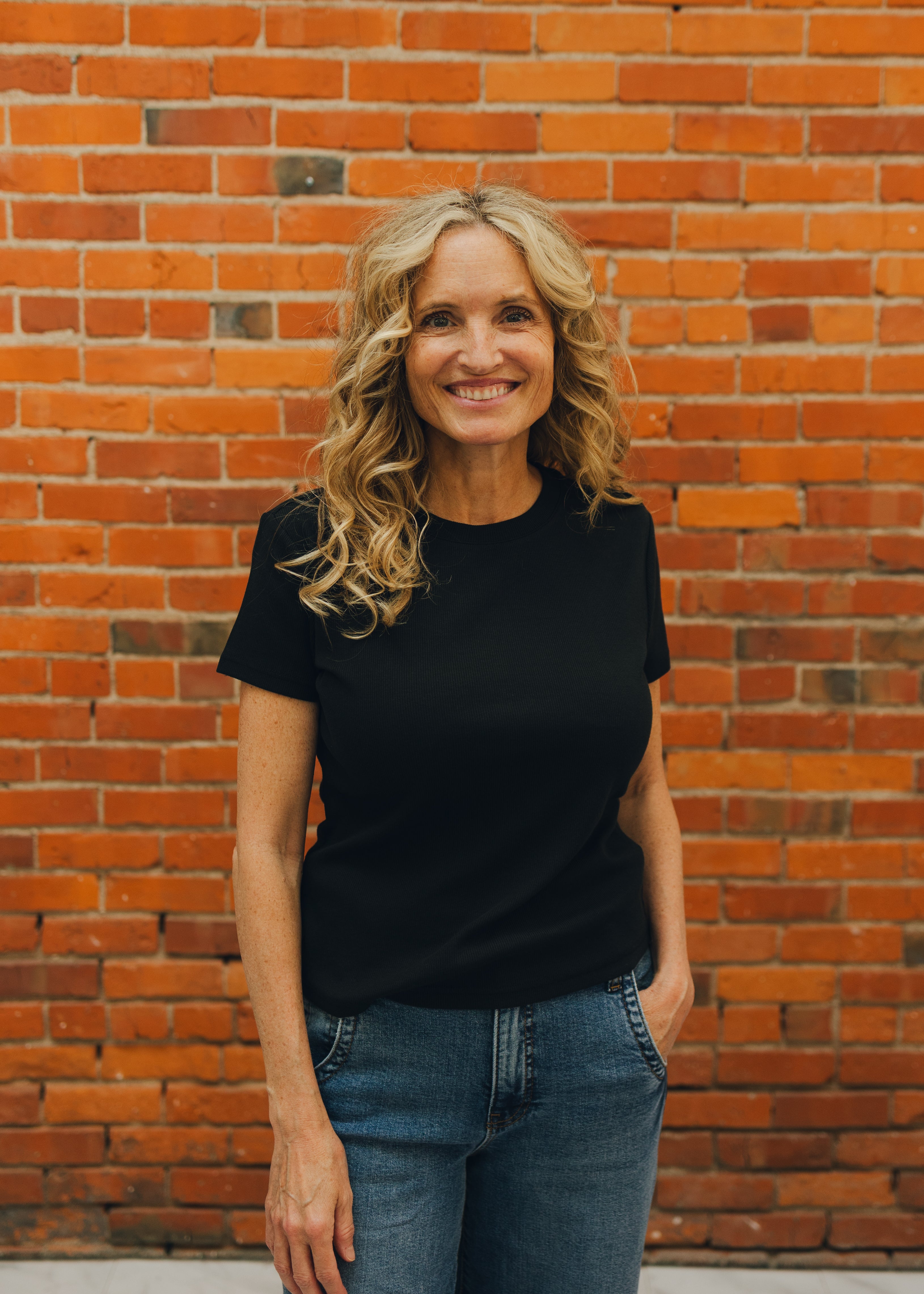 Thread & Supply Annie Tee