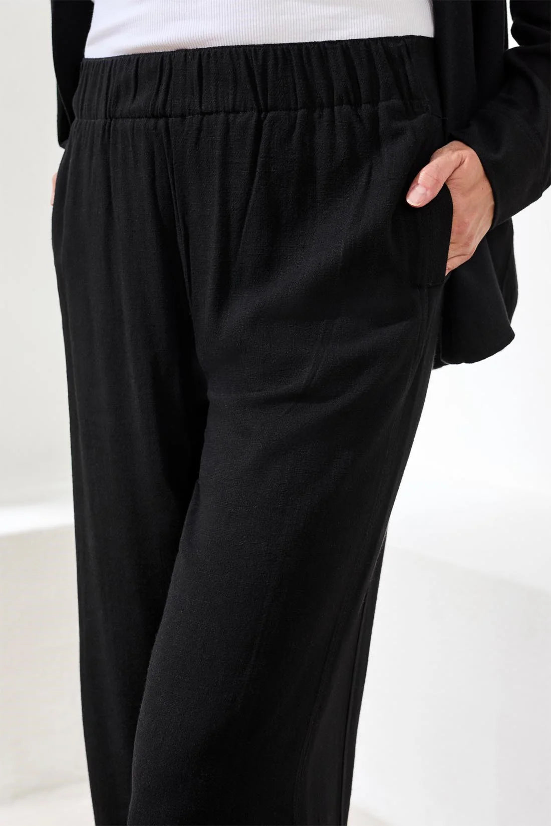 Tribal Pull On Ankle Pant W/ Front Pockets